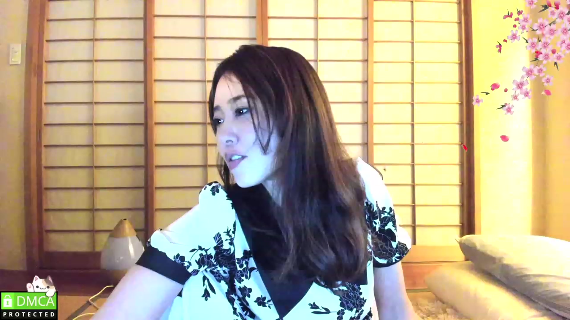 Gallery image thumbnail from WhatIsNanako's myfreecams stream on, 03/26/2023, 15:37 image 15 of 20