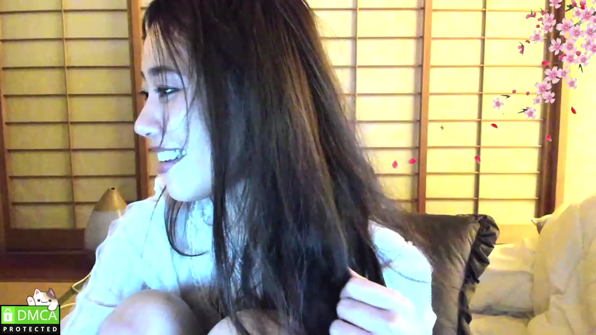 Gallery image thumbnail from WhatIsNanako's myfreecams stream on, 03/26/2023, 18:54 image 7 of 20
