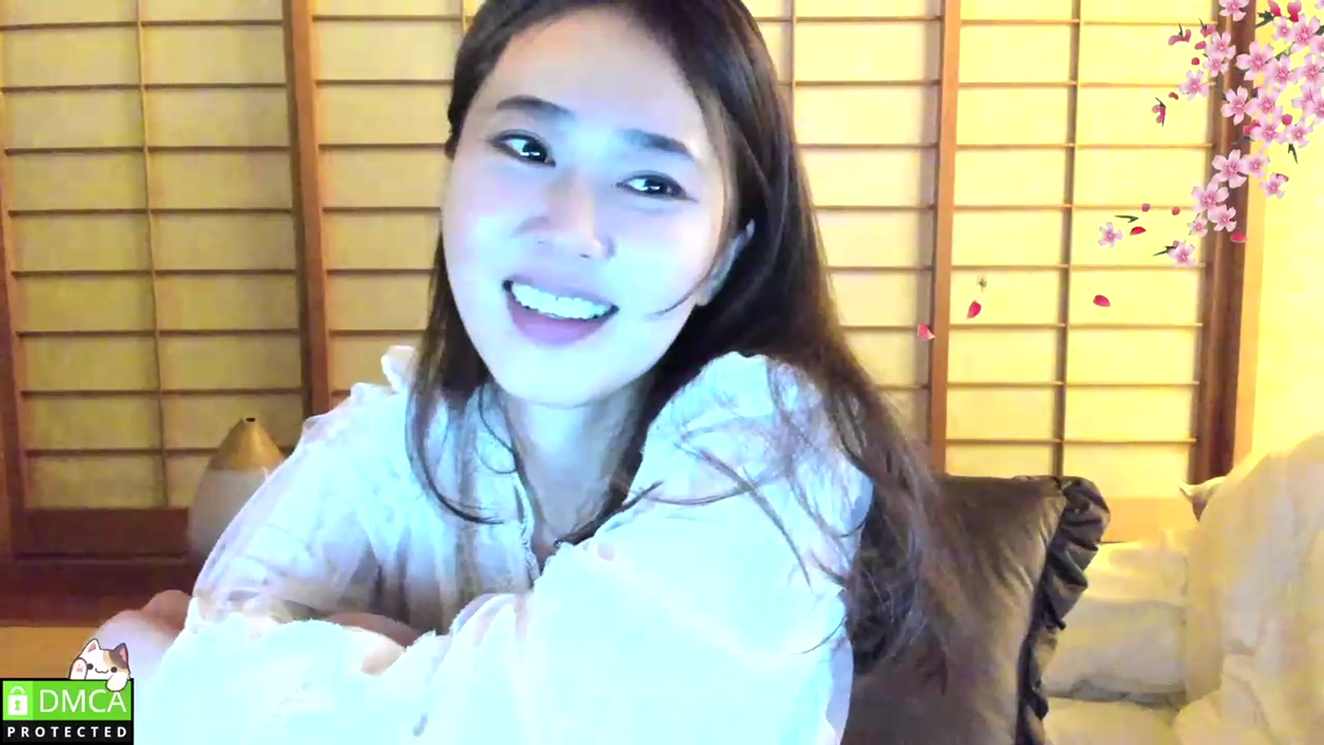 Gallery image thumbnail from WhatIsNanako's myfreecams stream on, 03/26/2023, 18:54 image 13 of 20