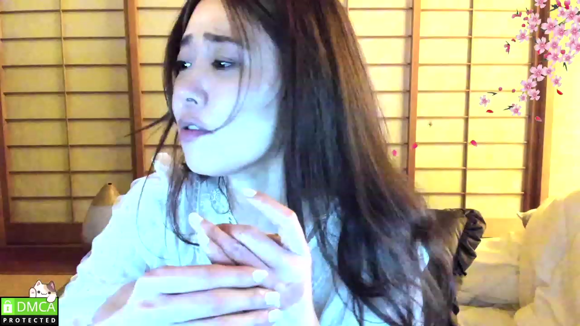 Gallery image thumbnail from WhatIsNanako's myfreecams stream on, 03/26/2023, 18:54 image 10 of 20