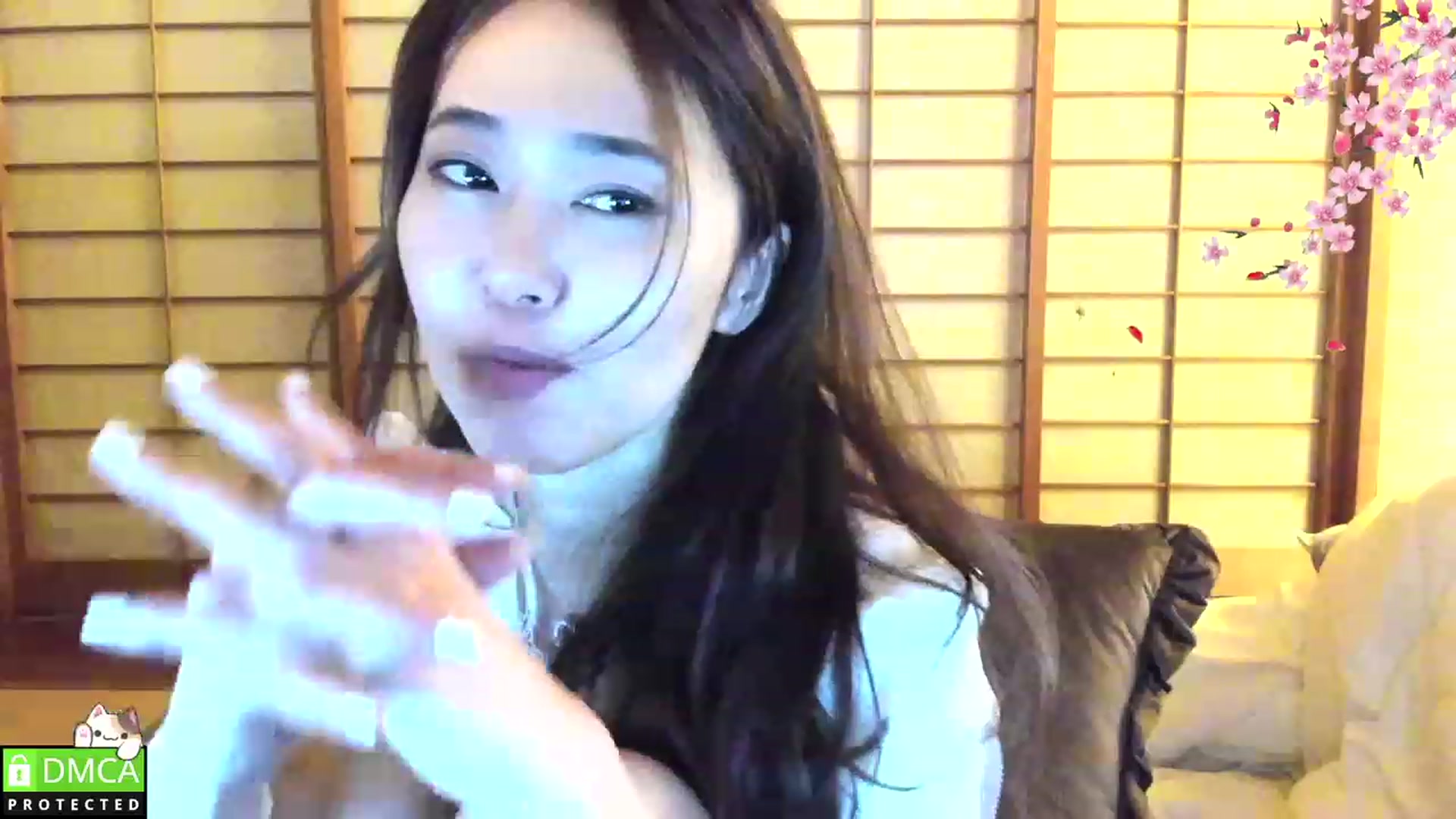 Gallery image thumbnail from WhatIsNanako's myfreecams stream on, 03/26/2023, 18:54 image 5 of 20