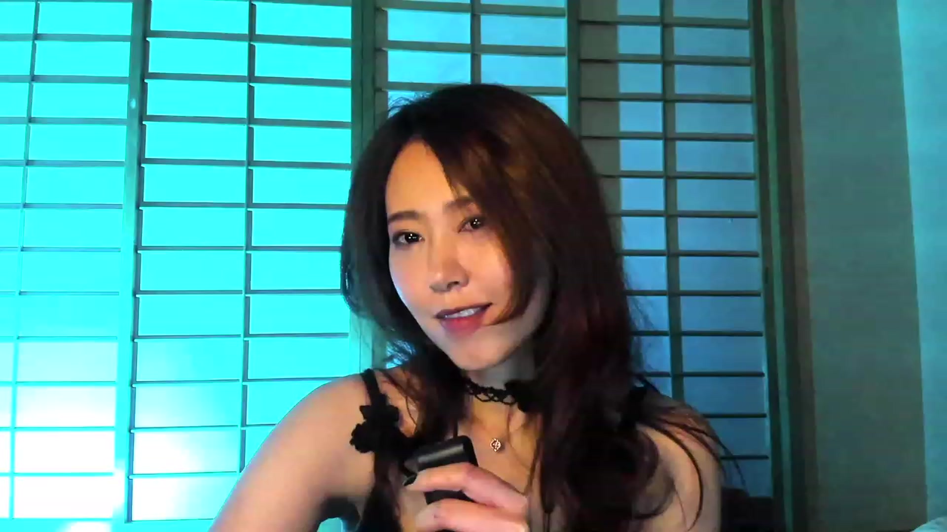 Gallery image thumbnail from WhatIsNanako's myfreecams stream on, 04/23/2023, 10:12 image 14 of 20