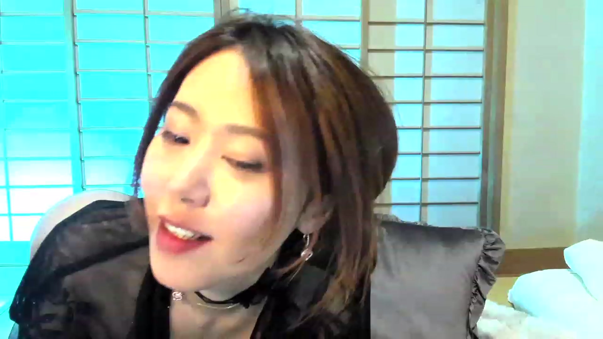 Gallery image thumbnail from WhatIsNanako's myfreecams stream on, 04/23/2023, 14:02 image 15 of 20