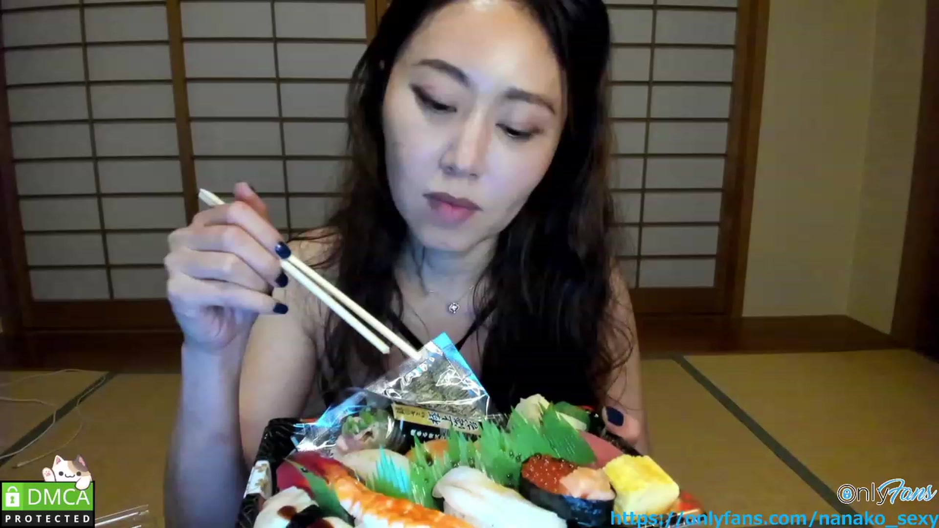 Gallery image thumbnail from WhatIsNanako's myfreecams stream on, 06/04/2023, 12:10 image 5 of 20
