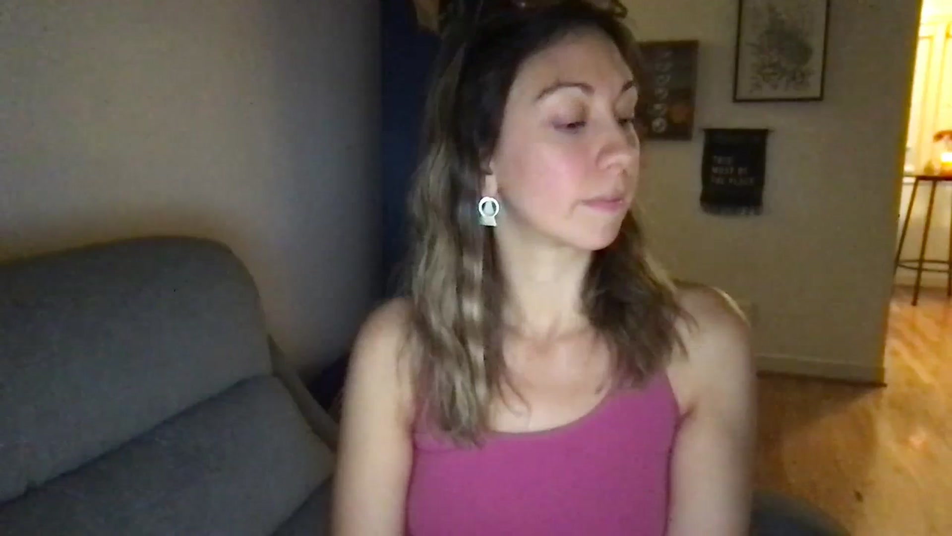 Gallery image thumbnail from Wheres_Willow's myfreecams stream on, 09/28/2023, 07:29 image 15 of 20