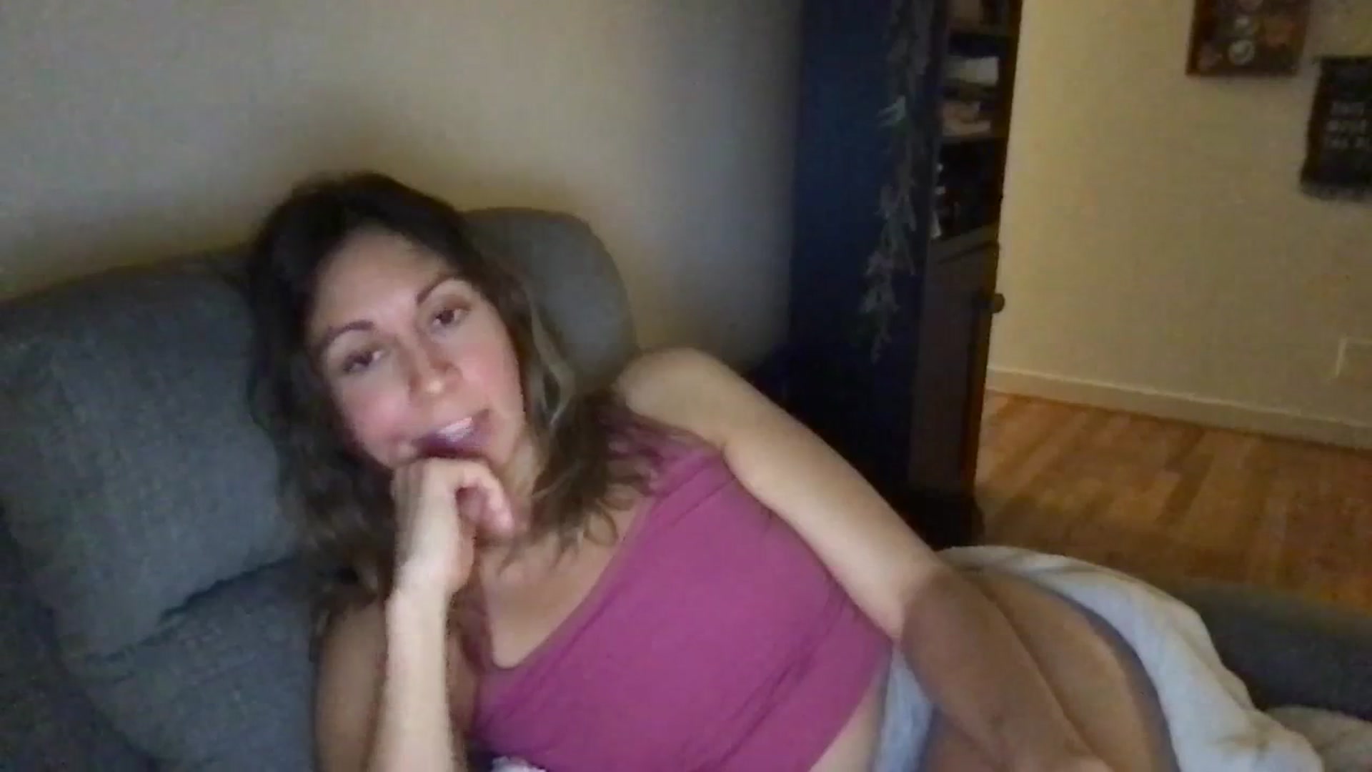 Gallery image thumbnail from Wheres_Willow's myfreecams stream on, 09/28/2023, 07:29 image 3 of 20