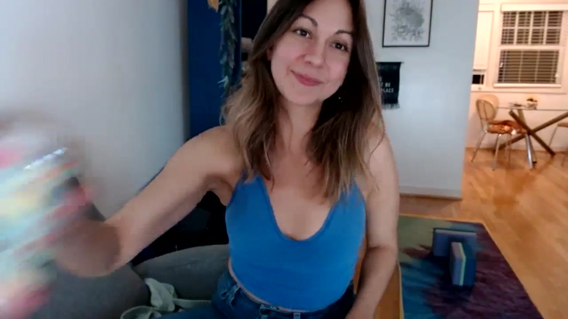 Gallery image thumbnail from Wheres_Willow's myfreecams stream on, 10/08/2023, 06:33 image 8 of 20