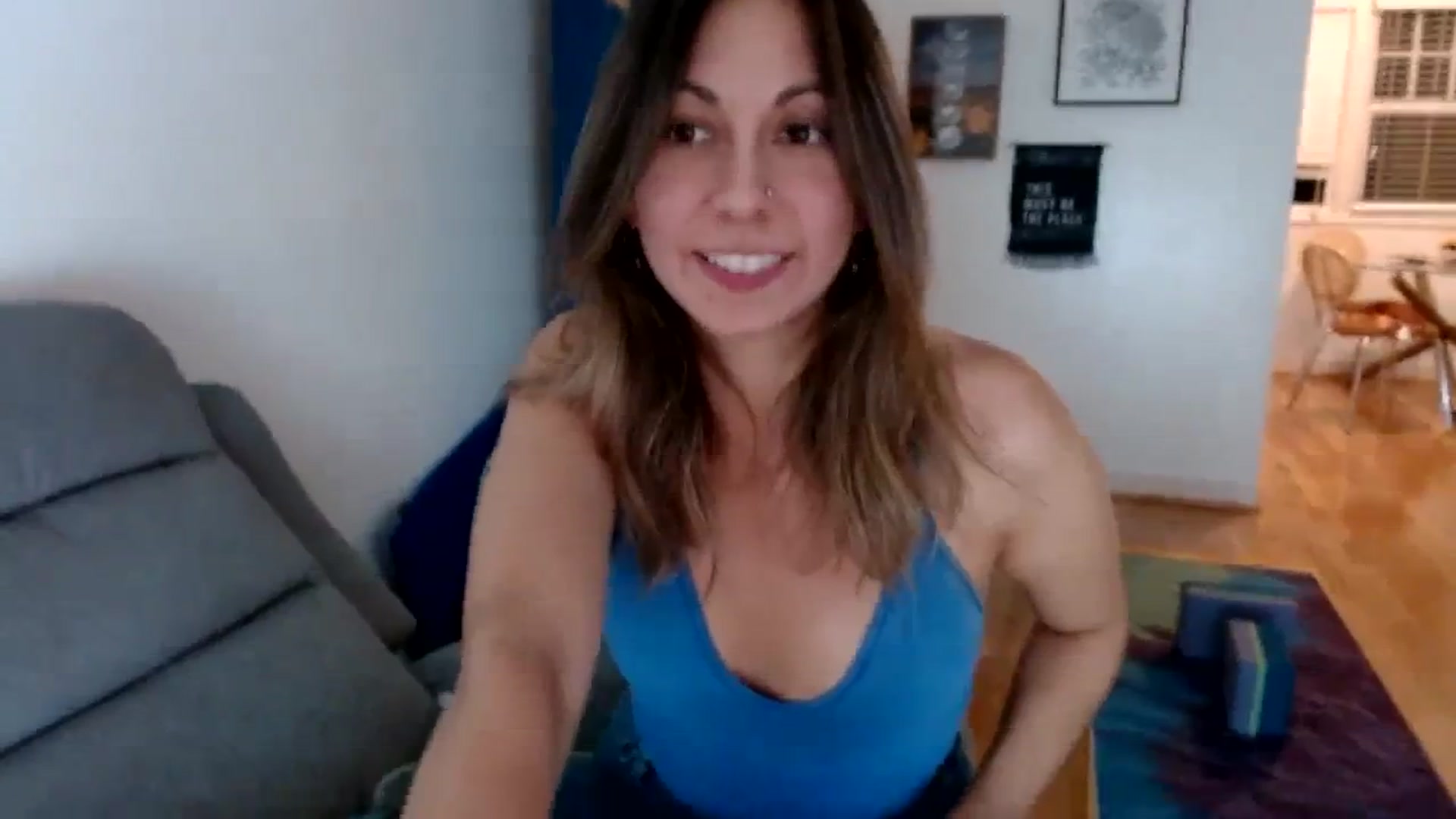 Gallery image thumbnail from Wheres_Willow's myfreecams stream on, 10/08/2023, 06:33 image 9 of 20