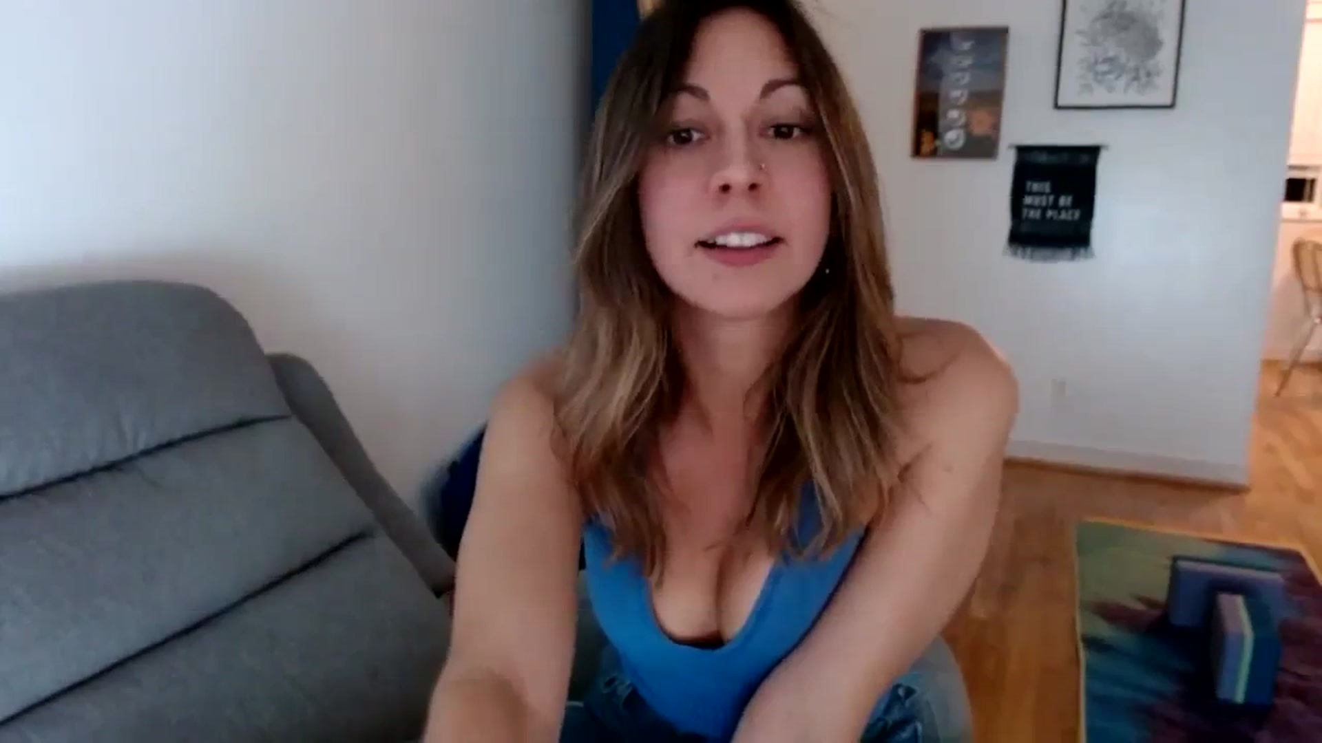 Gallery image thumbnail from Wheres_Willow's myfreecams stream on, 10/08/2023, 06:52 image 7 of 20