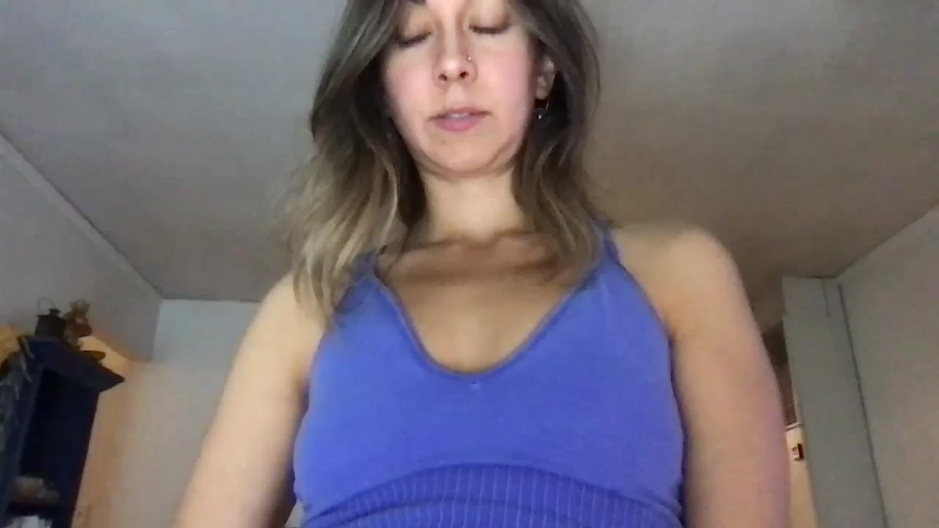 Gallery image thumbnail from Wheres_Willow's myfreecams stream on, 10/08/2023, 08:13 image 12 of 20