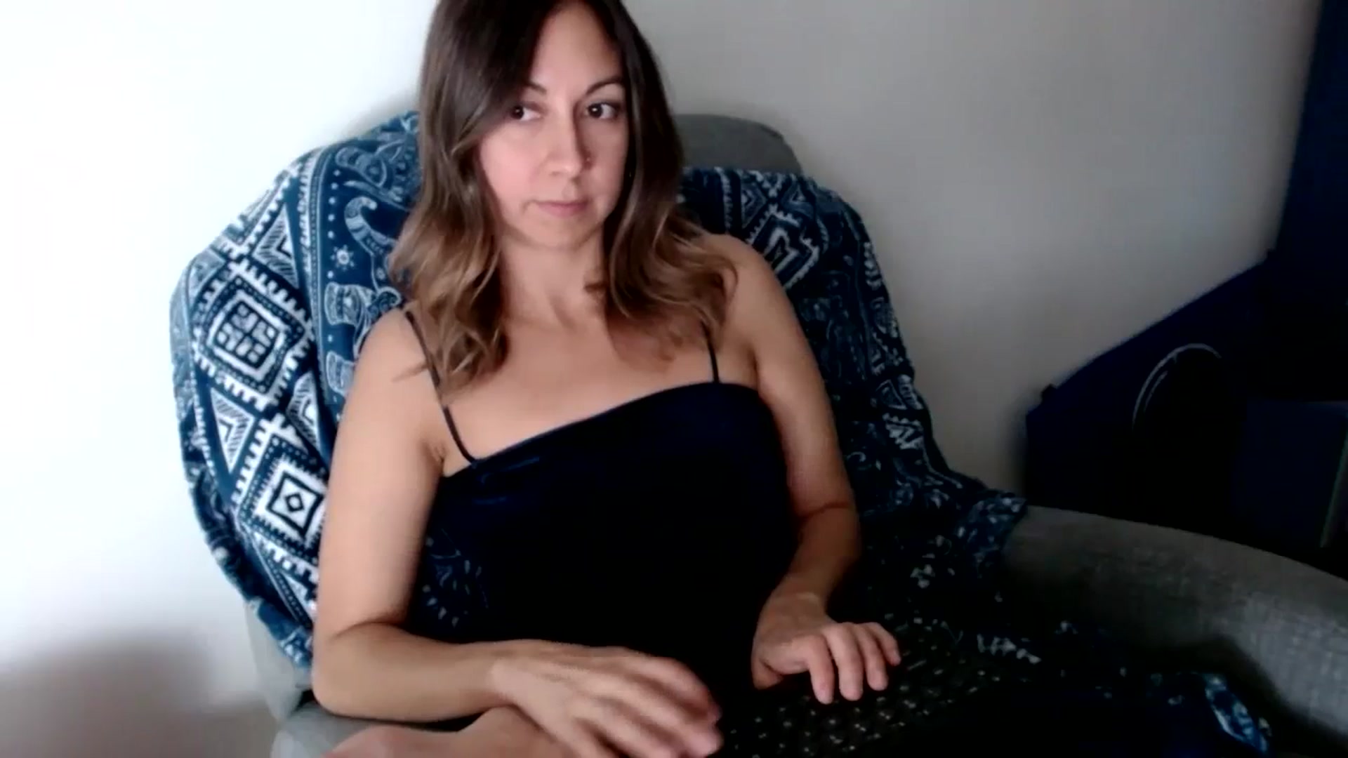 Gallery image thumbnail from Wheres_Willow's myfreecams stream on, 10/10/2023, 08:19 image 10 of 20