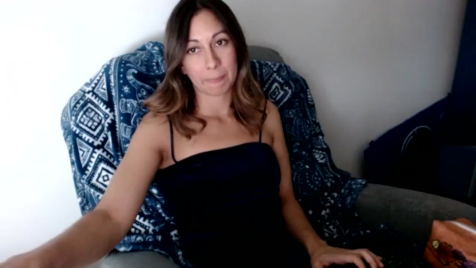 Gallery image thumbnail from Wheres_Willow's myfreecams stream on, 10/10/2023, 08:19 image 7 of 20