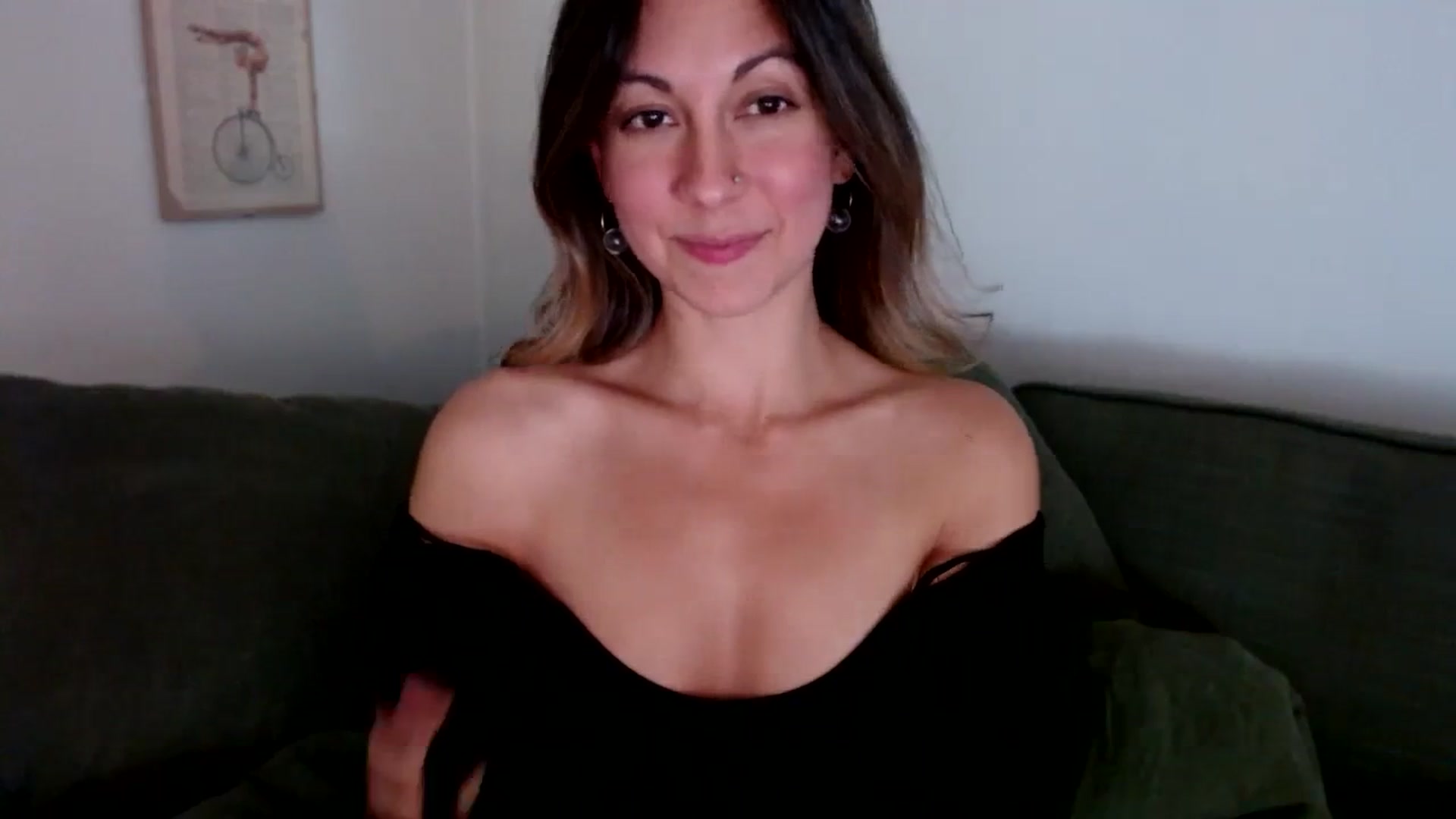 Gallery image thumbnail from Wheres_Willow's myfreecams stream on, 10/13/2023, 06:12 image 9 of 20