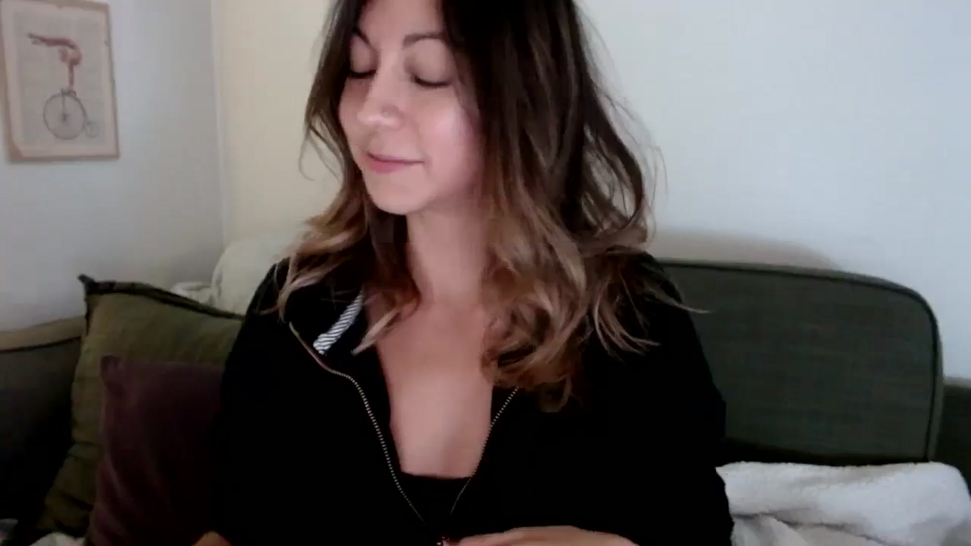 Gallery image thumbnail from Wheres_Willow's myfreecams stream on, 10/16/2023, 06:22 image 20 of 20
