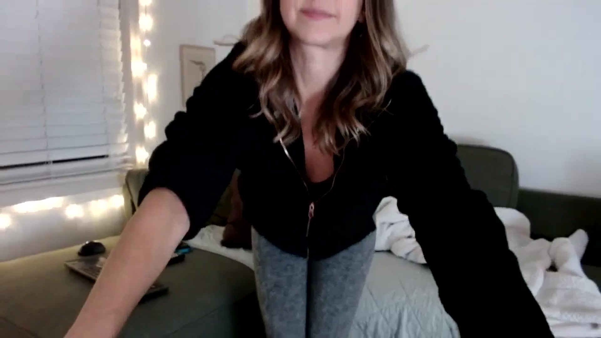 Gallery image thumbnail from Wheres_Willow's myfreecams stream on, 10/16/2023, 06:22 image 8 of 20