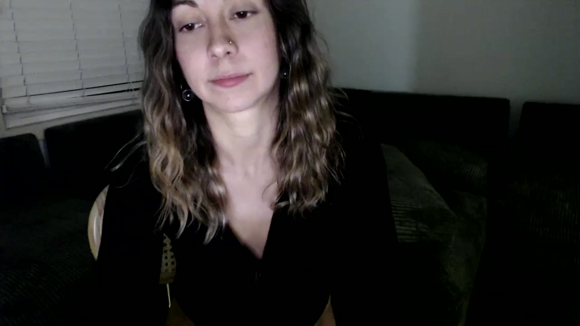 Gallery image thumbnail from Wheres_Willow's myfreecams stream on, 10/26/2023, 08:57 image 6 of 20
