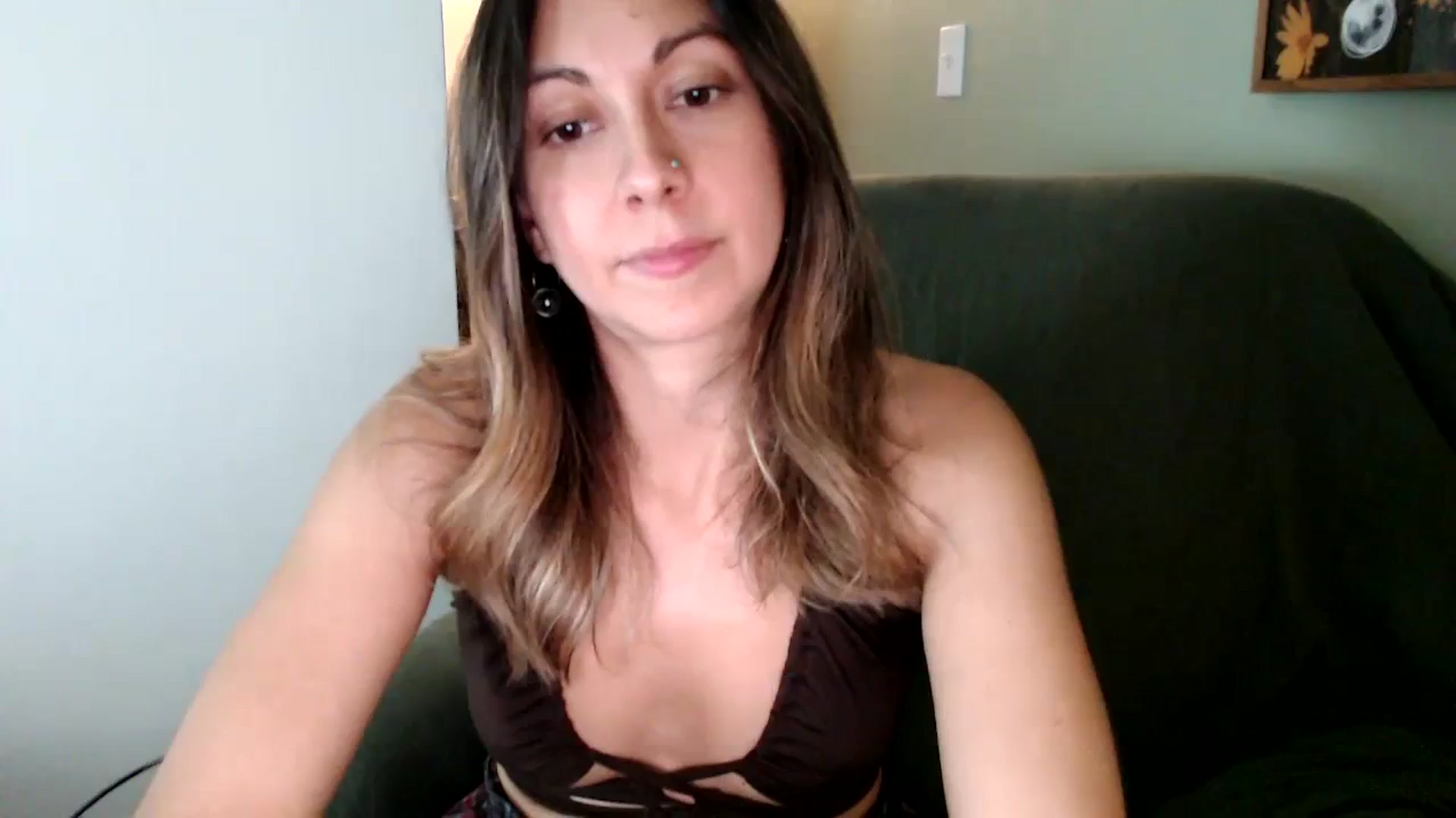 Gallery image thumbnail from Wheres_Willow's myfreecams stream on, 10/27/2023, 07:09 image 13 of 20