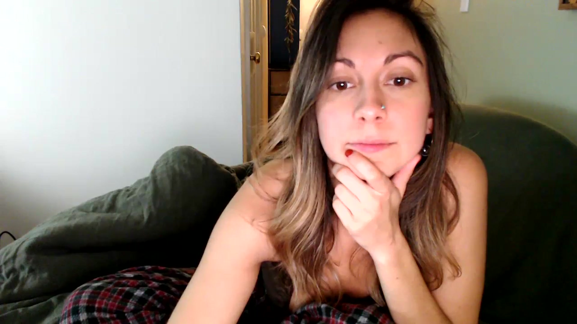 Gallery image thumbnail from Wheres_Willow's myfreecams stream on, 10/27/2023, 08:24 image 19 of 20