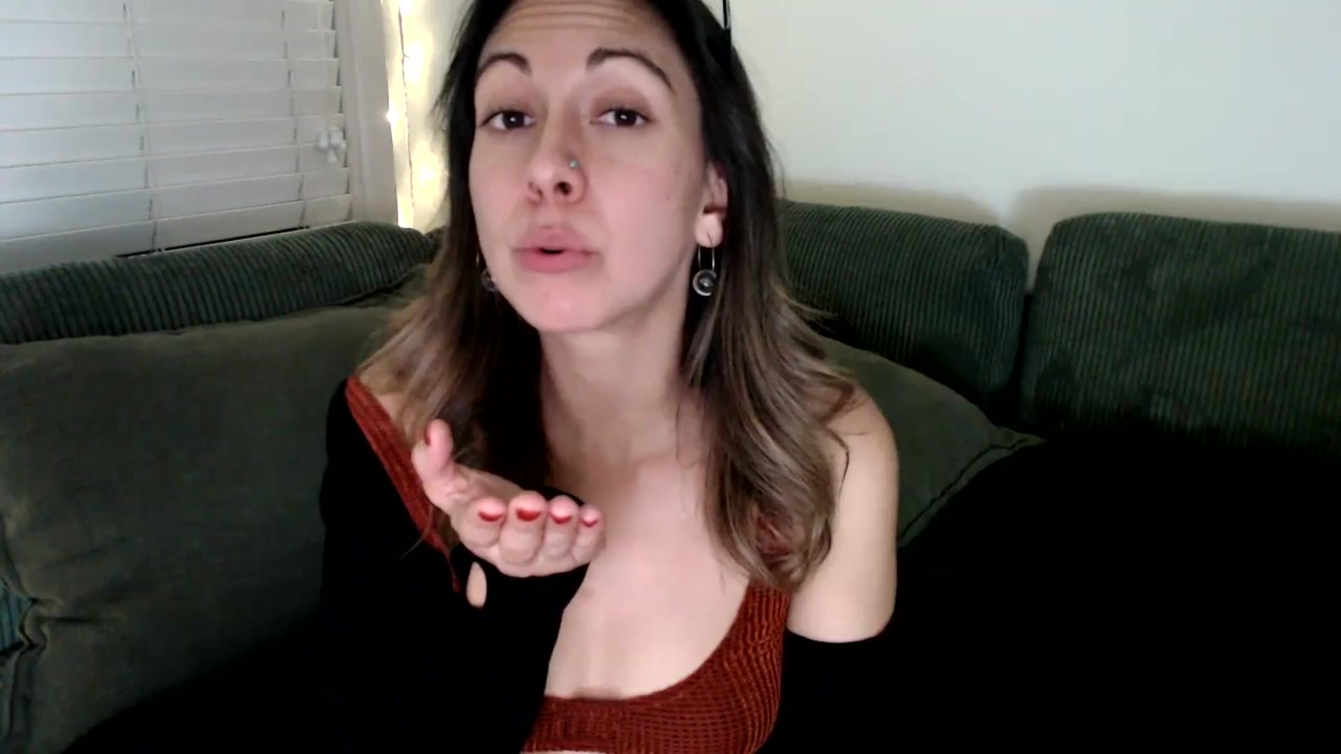 Gallery image thumbnail from Wheres_Willow's myfreecams stream on, 10/31/2023, 07:50 image 14 of 20