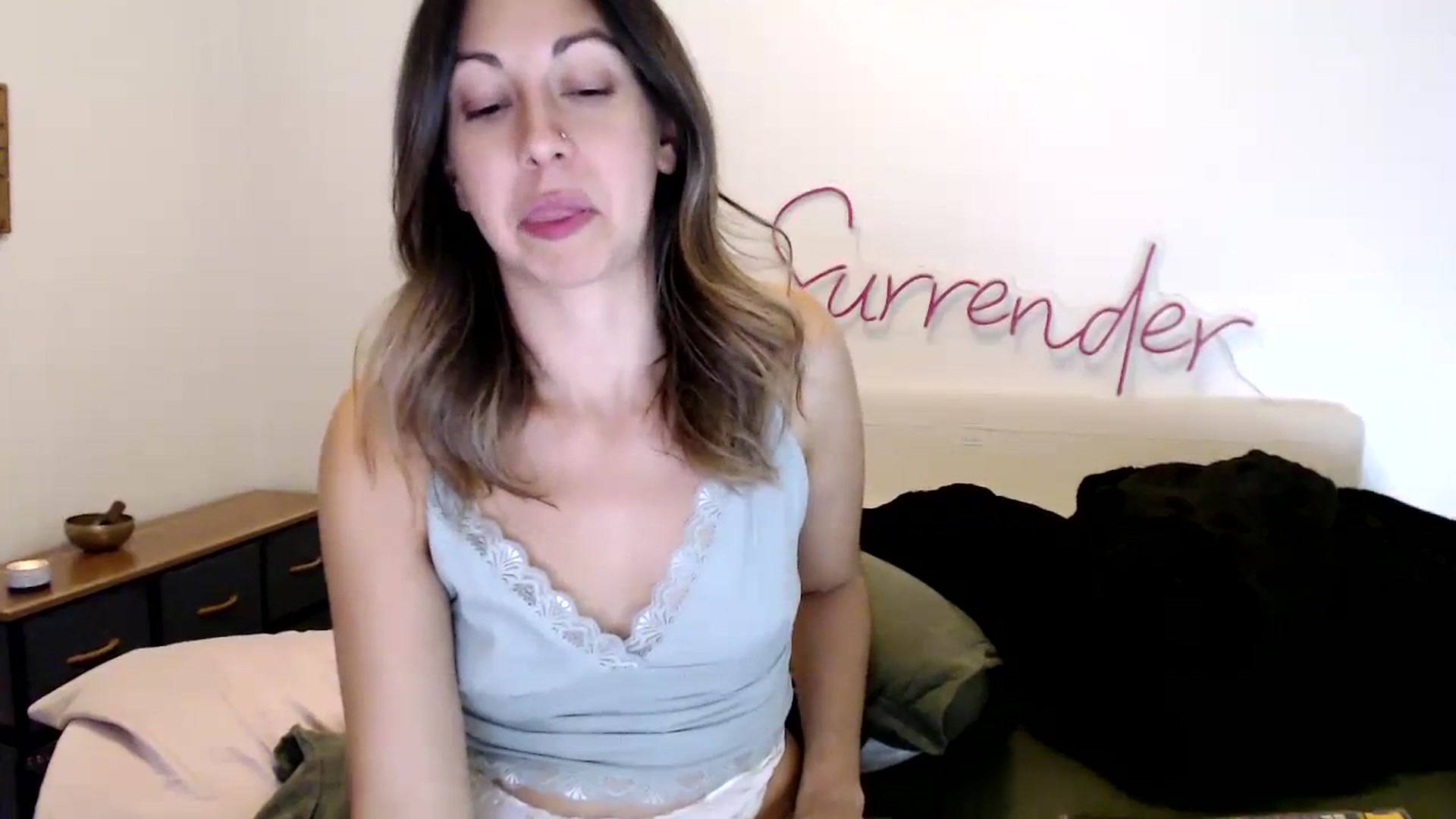 Gallery image thumbnail from Wheres_Willow's myfreecams stream on, 11/02/2023, 09:00 image 10 of 20