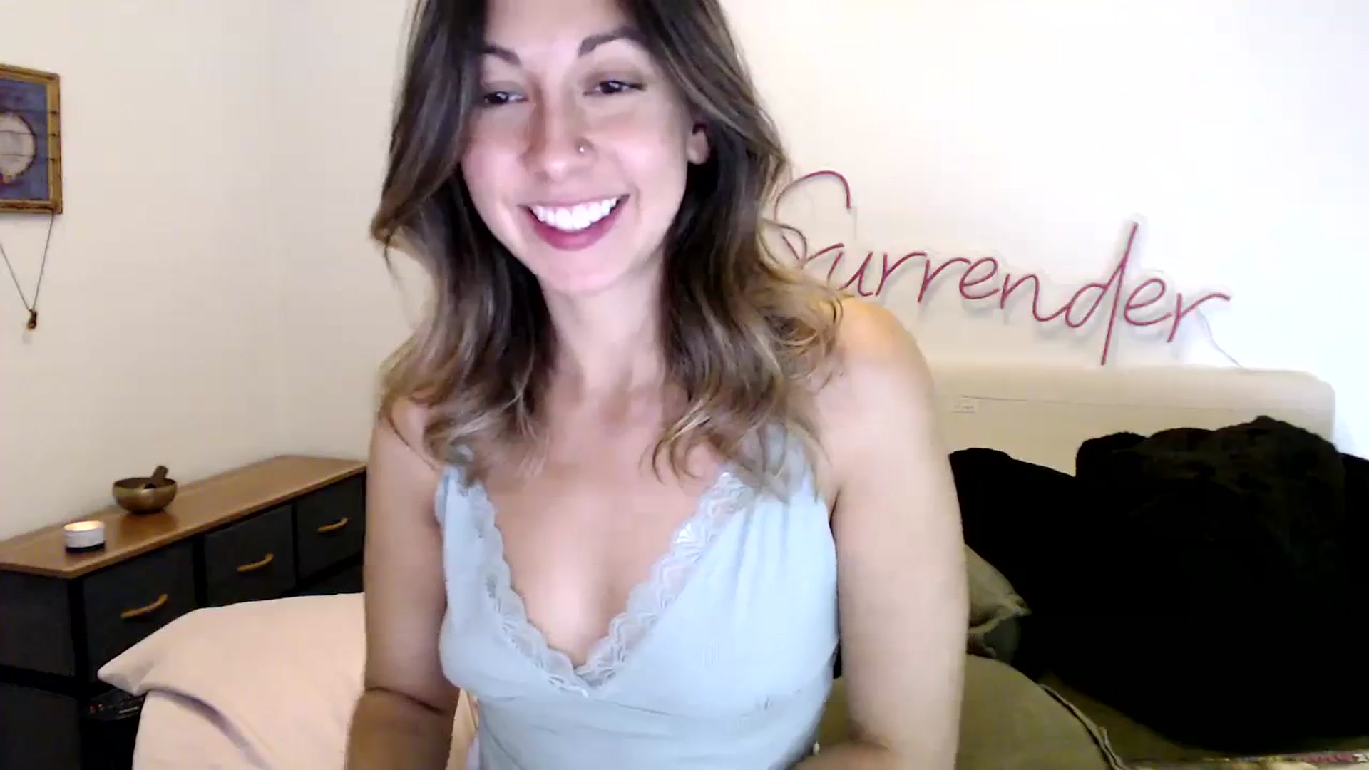 Gallery image thumbnail from Wheres_Willow's myfreecams stream on, 11/02/2023, 09:00 image 14 of 20