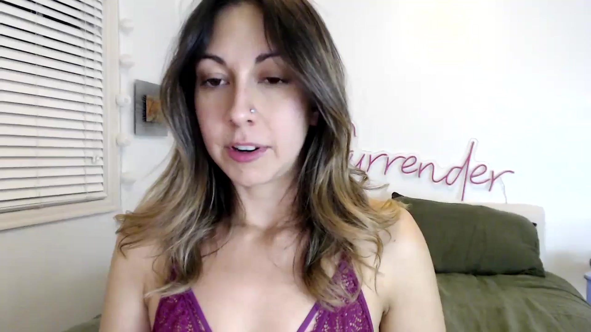 Gallery image thumbnail from Wheres_Willow's myfreecams stream on, 11/04/2023, 09:16 image 11 of 20