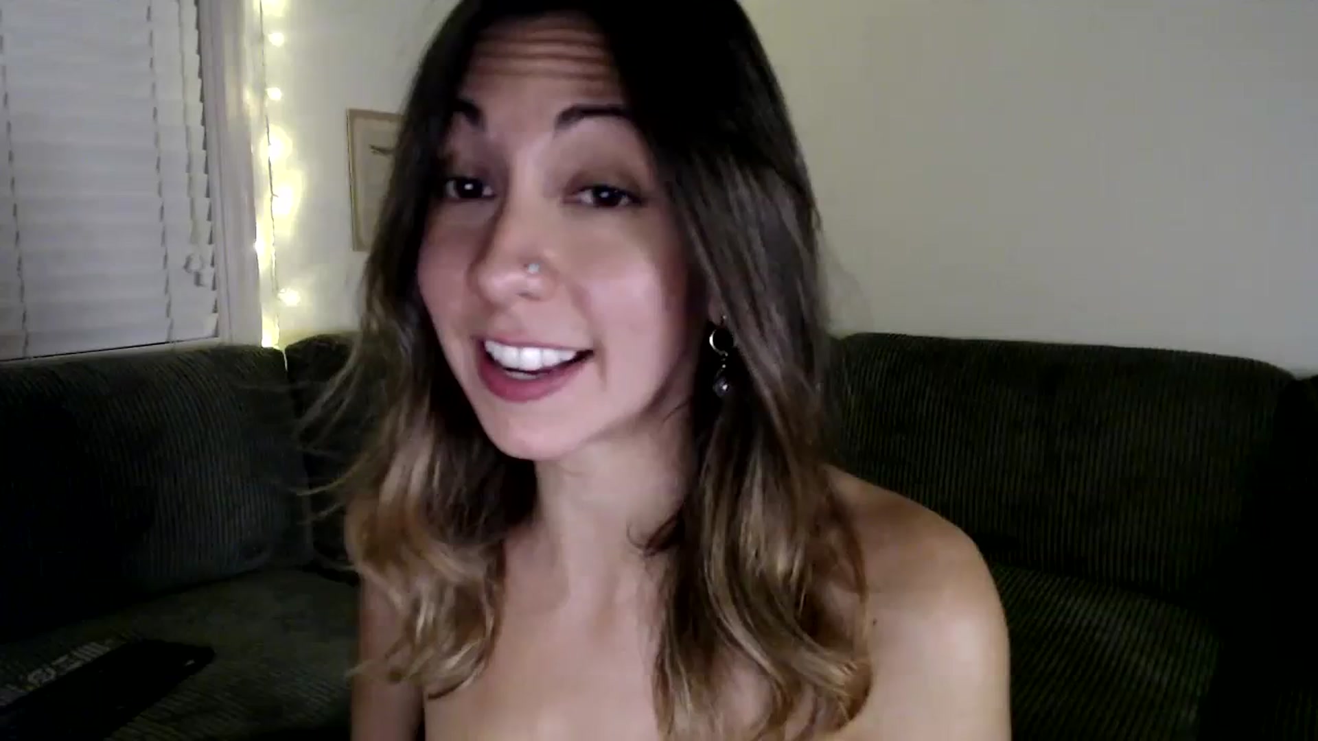Gallery image thumbnail from Wheres_Willow's myfreecams stream on, 11/10/2023, 11:22 image 16 of 20