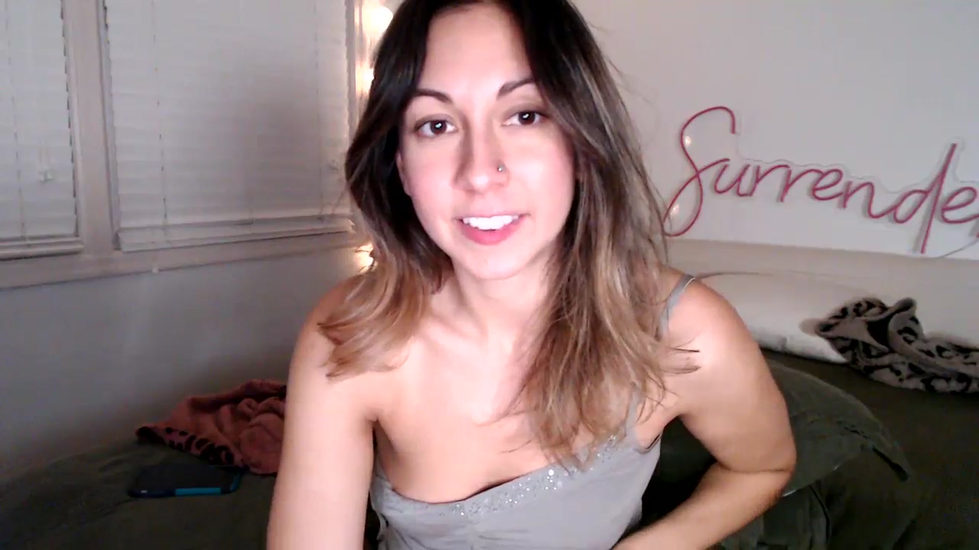 Gallery image thumbnail from Wheres_Willow's myfreecams stream on, 11/14/2023, 07:35 image 14 of 20