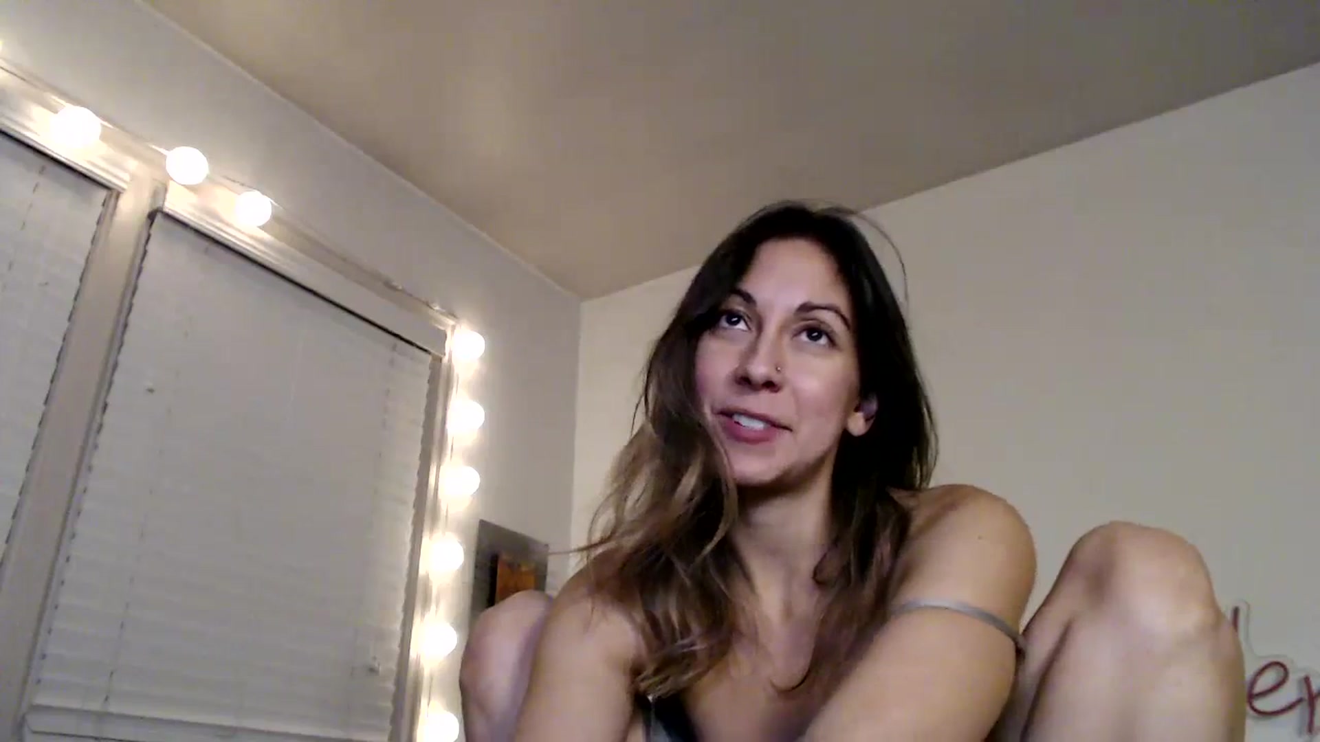 Gallery image thumbnail from Wheres_Willow's myfreecams stream on, 11/14/2023, 07:46 image 7 of 20