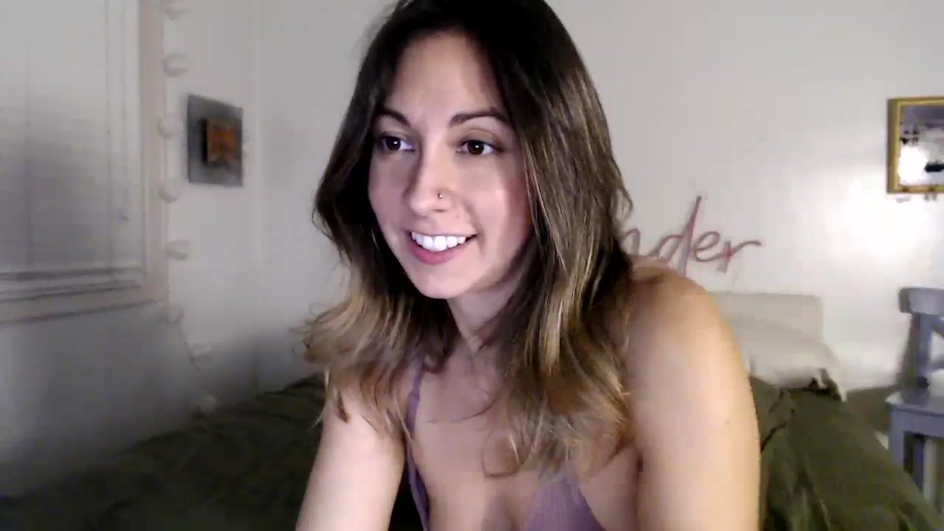 Gallery image thumbnail from Wheres_Willow's myfreecams stream on, 11/16/2023, 07:59 image 7 of 20