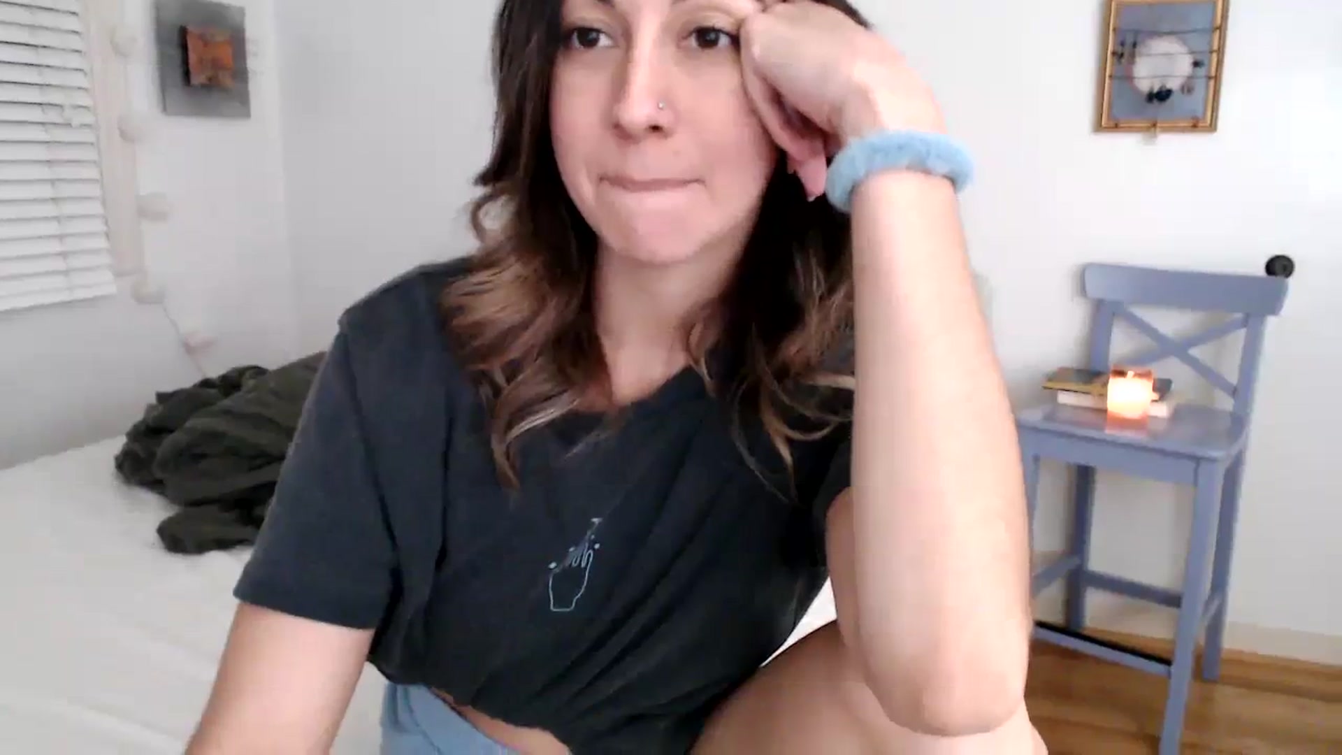 Gallery image thumbnail from Wheres_Willow's myfreecams stream on, 11/21/2023, 06:07 image 3 of 20
