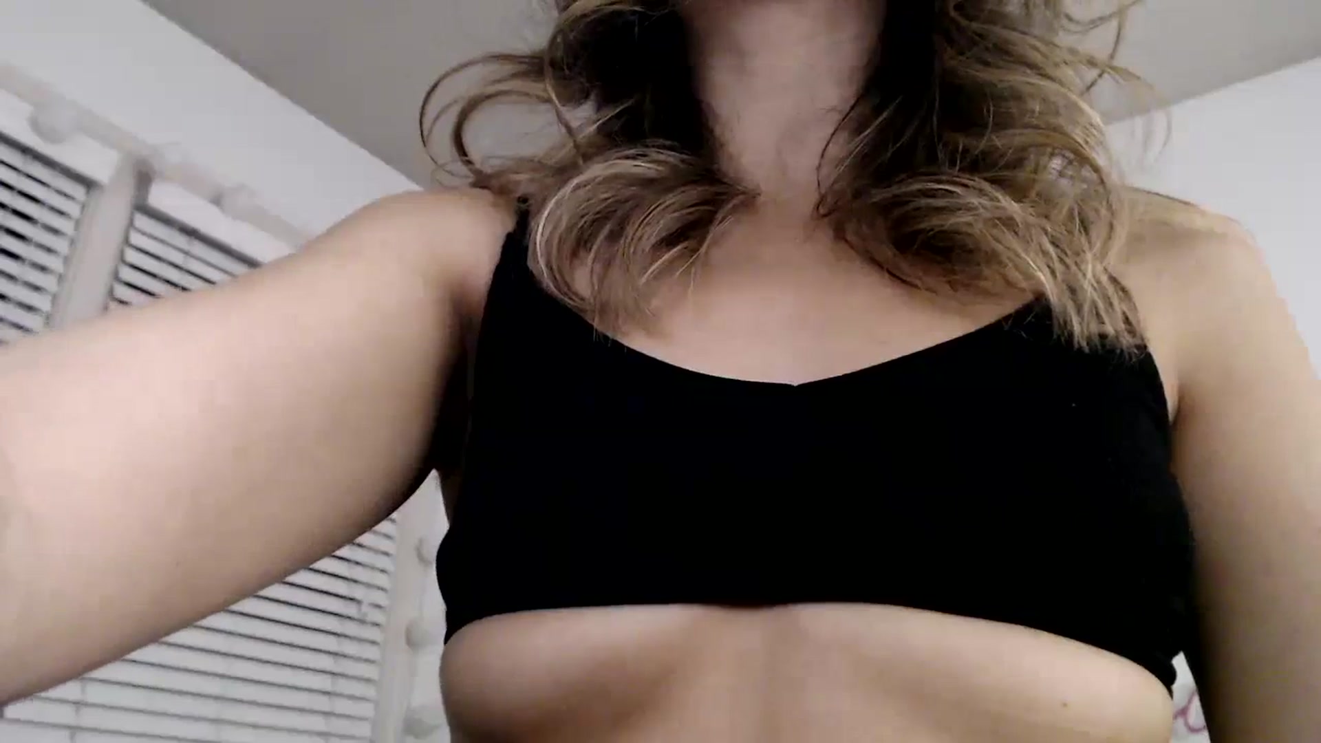 Gallery image thumbnail from Wheres_Willow's myfreecams stream on, 11/21/2023, 07:57 image 9 of 20