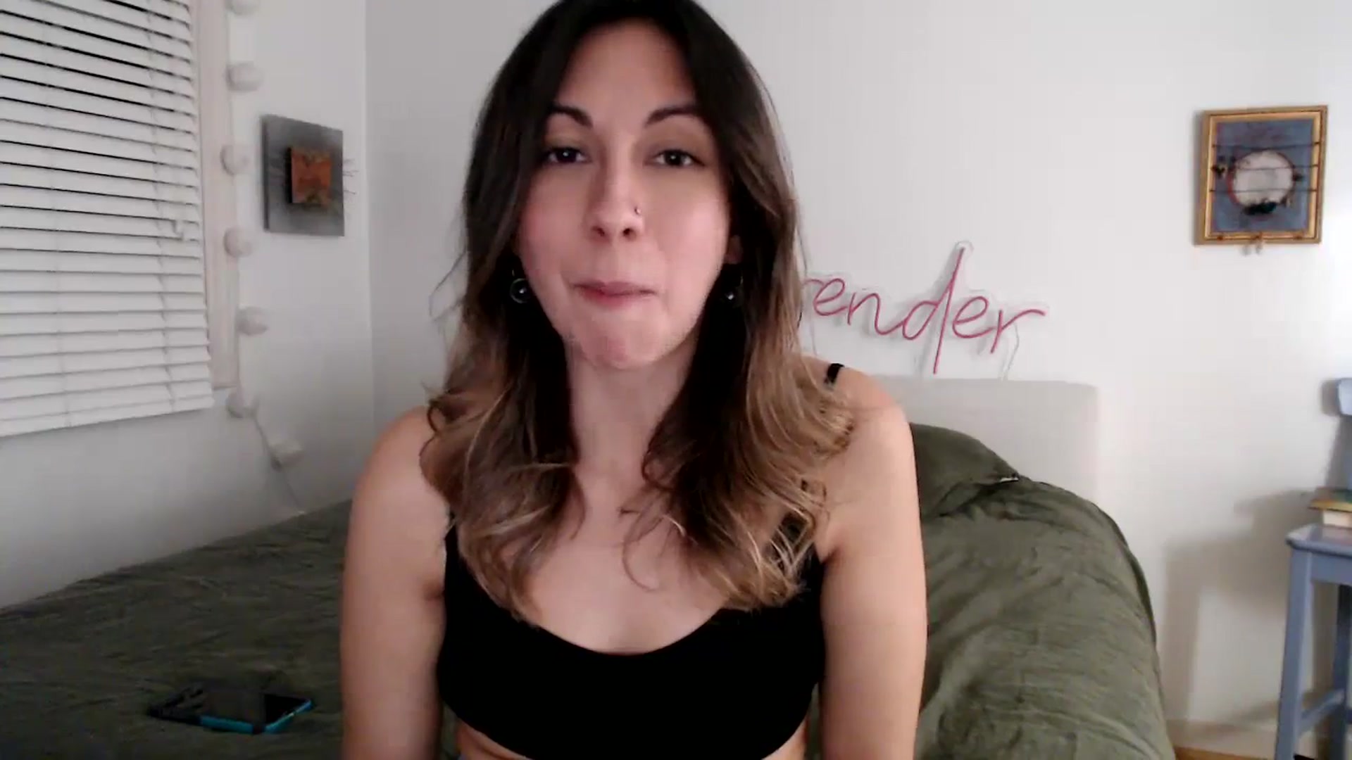 Gallery image thumbnail from Wheres_Willow's myfreecams stream on, 11/21/2023, 07:57 image 12 of 20