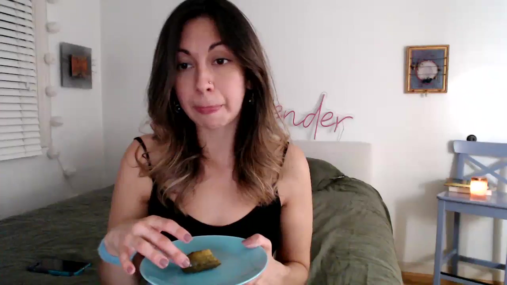 Gallery image thumbnail from Wheres_Willow's myfreecams stream on, 11/21/2023, 07:57 image 11 of 20