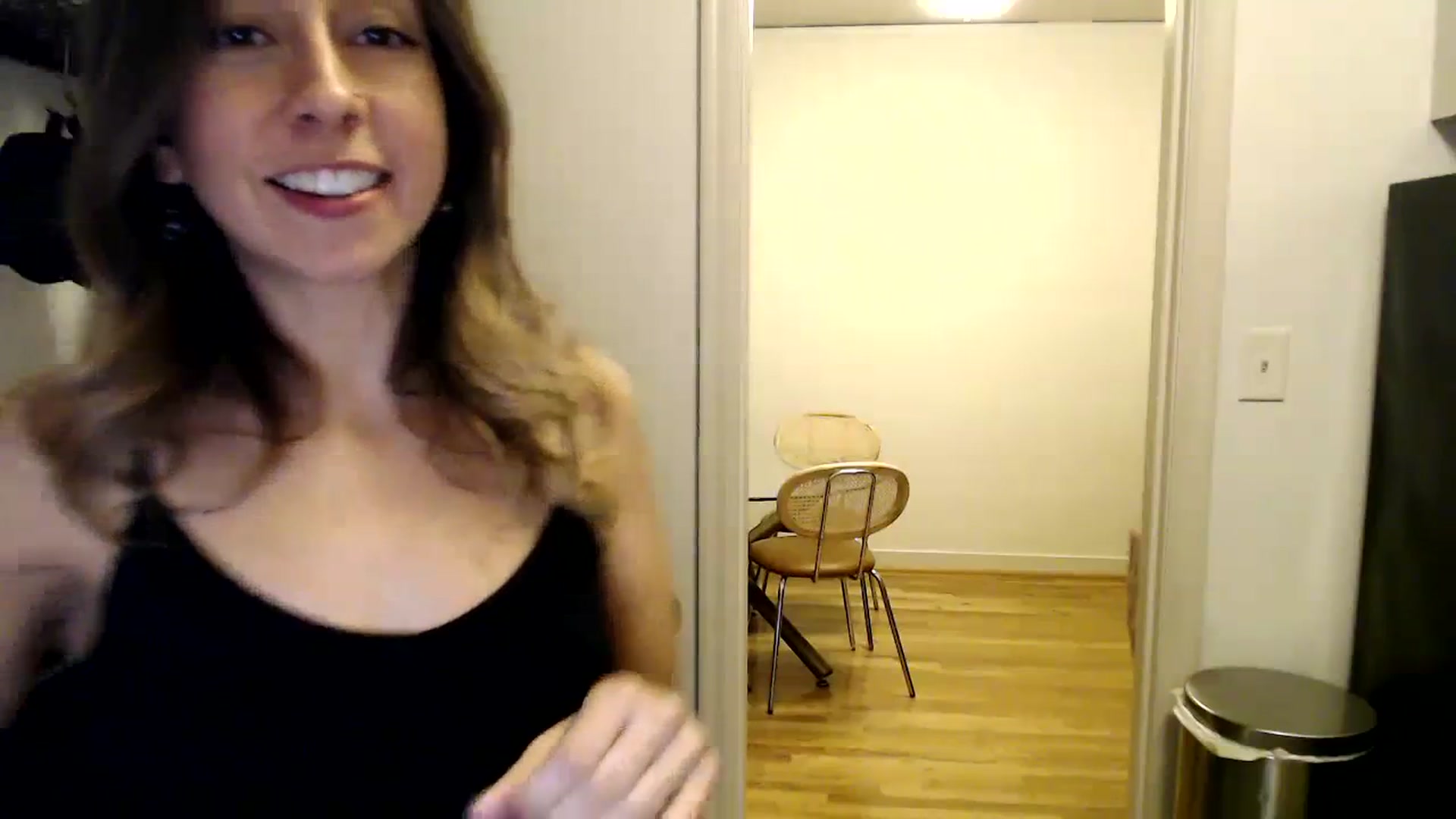 Gallery image thumbnail from Wheres_Willow's myfreecams stream on, 11/21/2023, 07:57 image 16 of 20