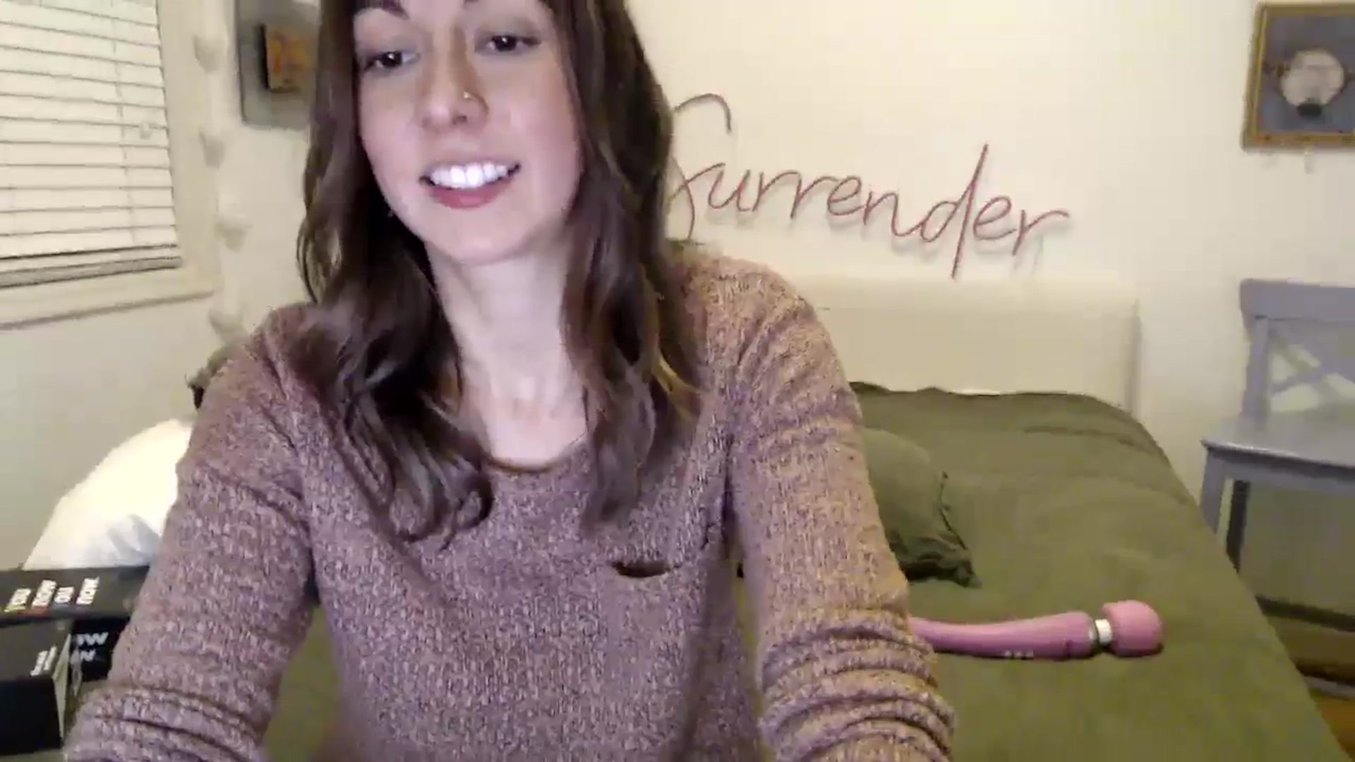 Gallery image thumbnail from Wheres_Willow's myfreecams stream on, 11/23/2023, 05:08 image 2 of 20