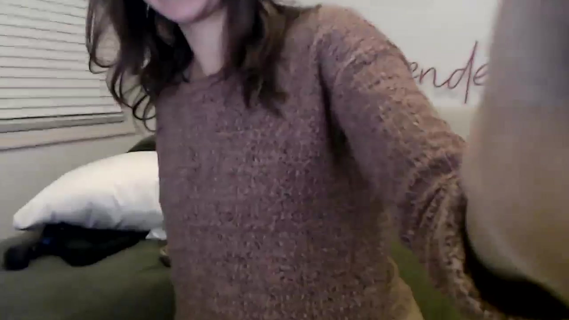Gallery image thumbnail from Wheres_Willow's myfreecams stream on, 11/23/2023, 05:08 image 20 of 20