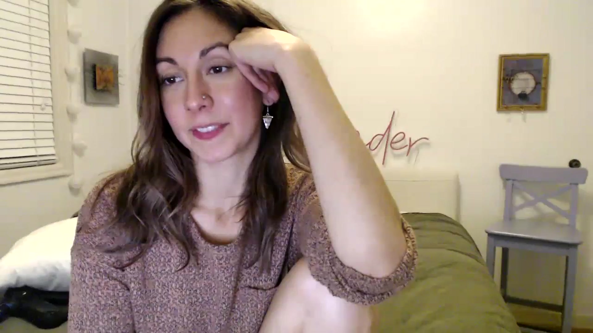Gallery image thumbnail from Wheres_Willow's myfreecams stream on, 11/23/2023, 05:08 image 12 of 20