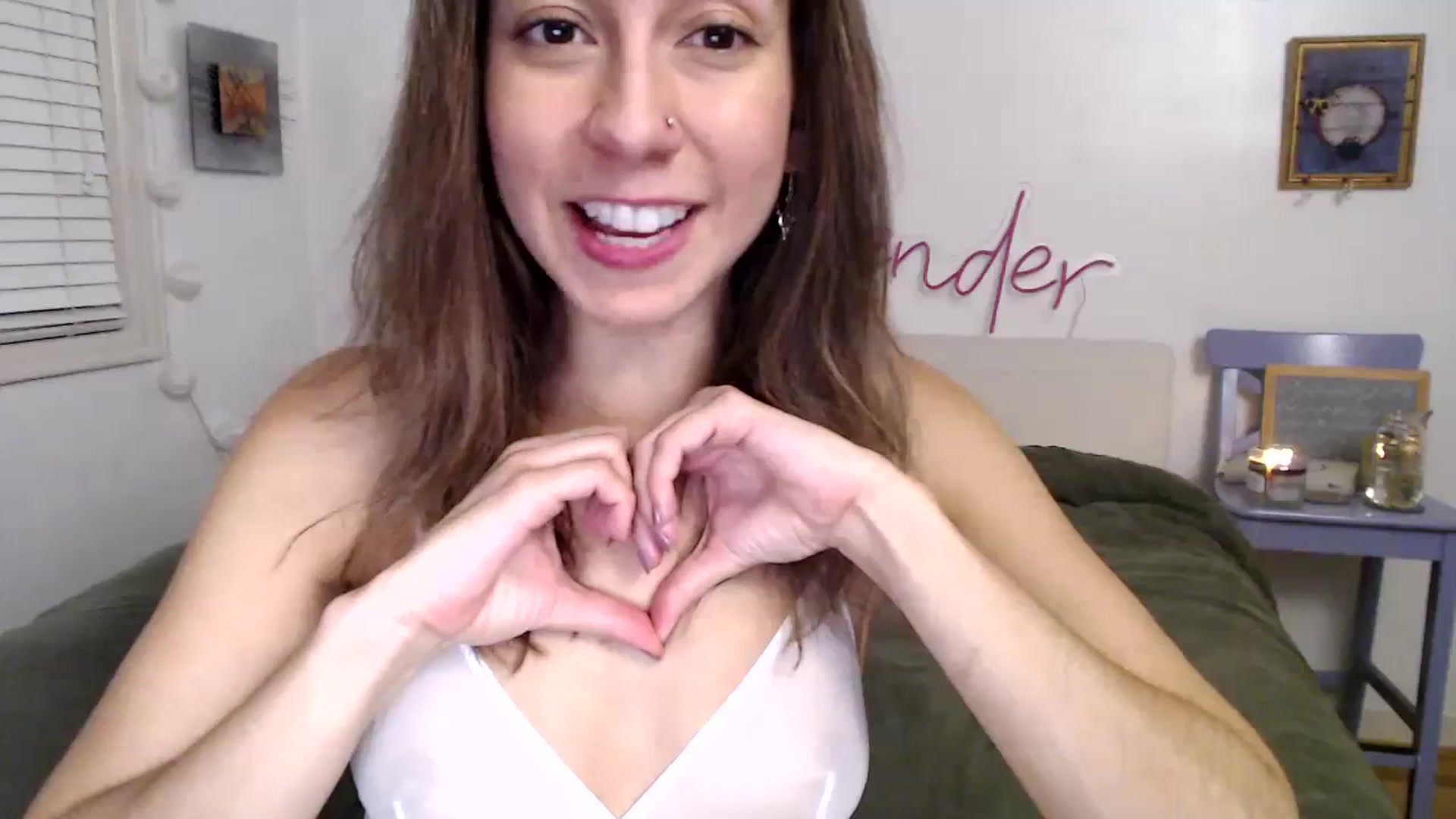 Gallery image thumbnail from Wheres_Willow's myfreecams stream on, 11/25/2023, 06:18 image 7 of 20