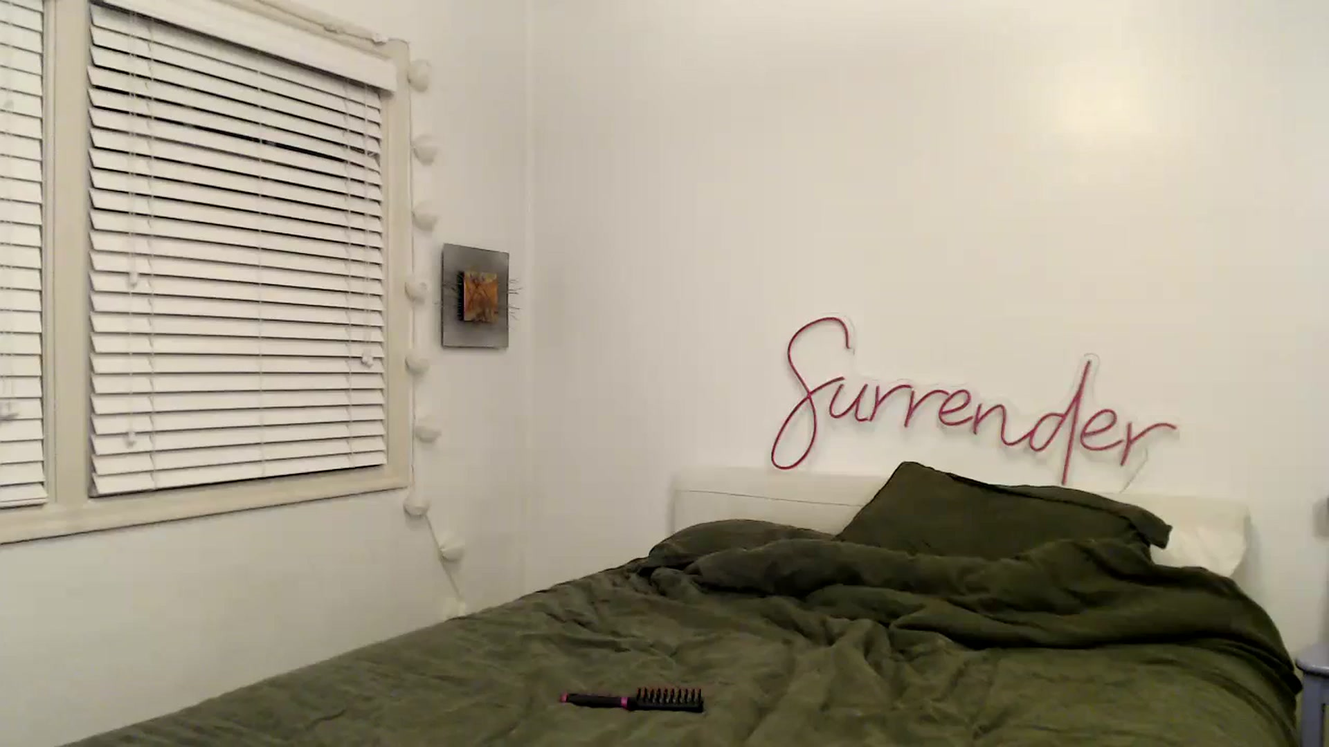 Gallery image thumbnail from Wheres_Willow's myfreecams stream on, 12/07/2023, 04:32 image 7 of 20