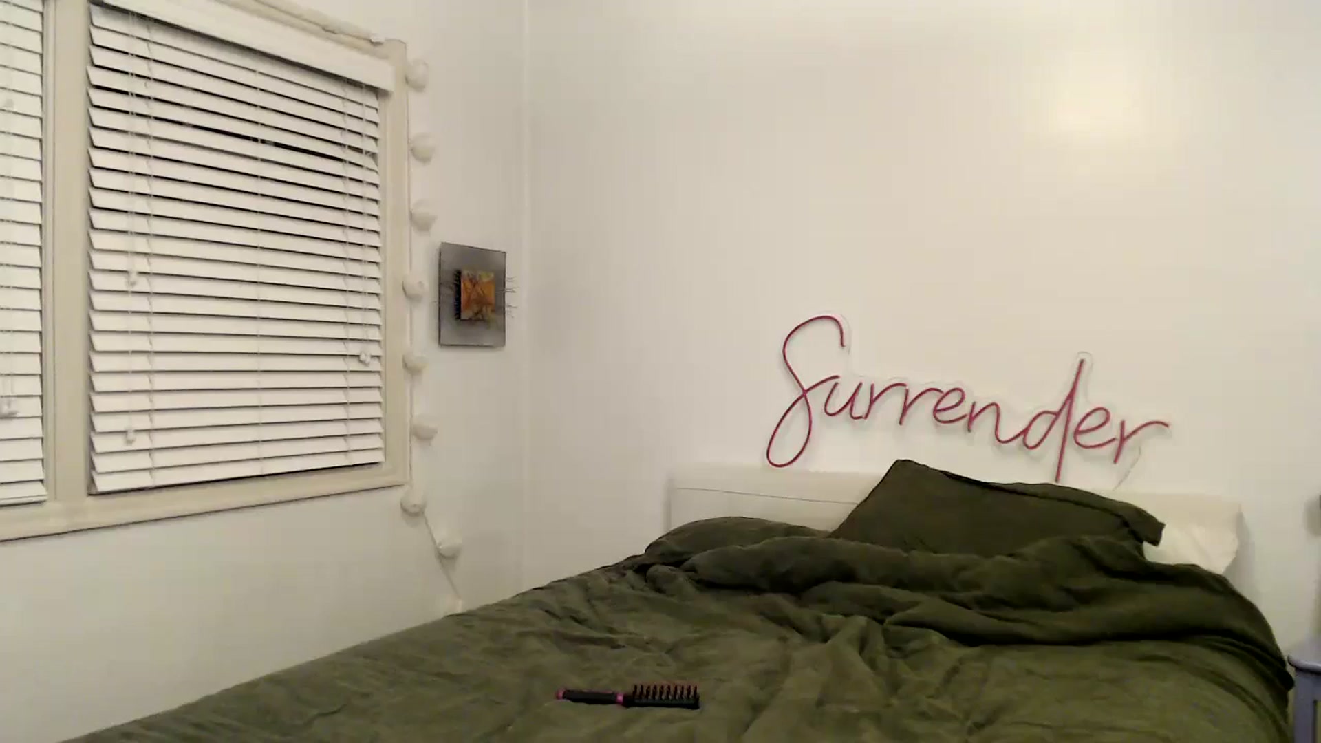 Gallery image thumbnail from Wheres_Willow's myfreecams stream on, 12/07/2023, 04:32 image 6 of 20