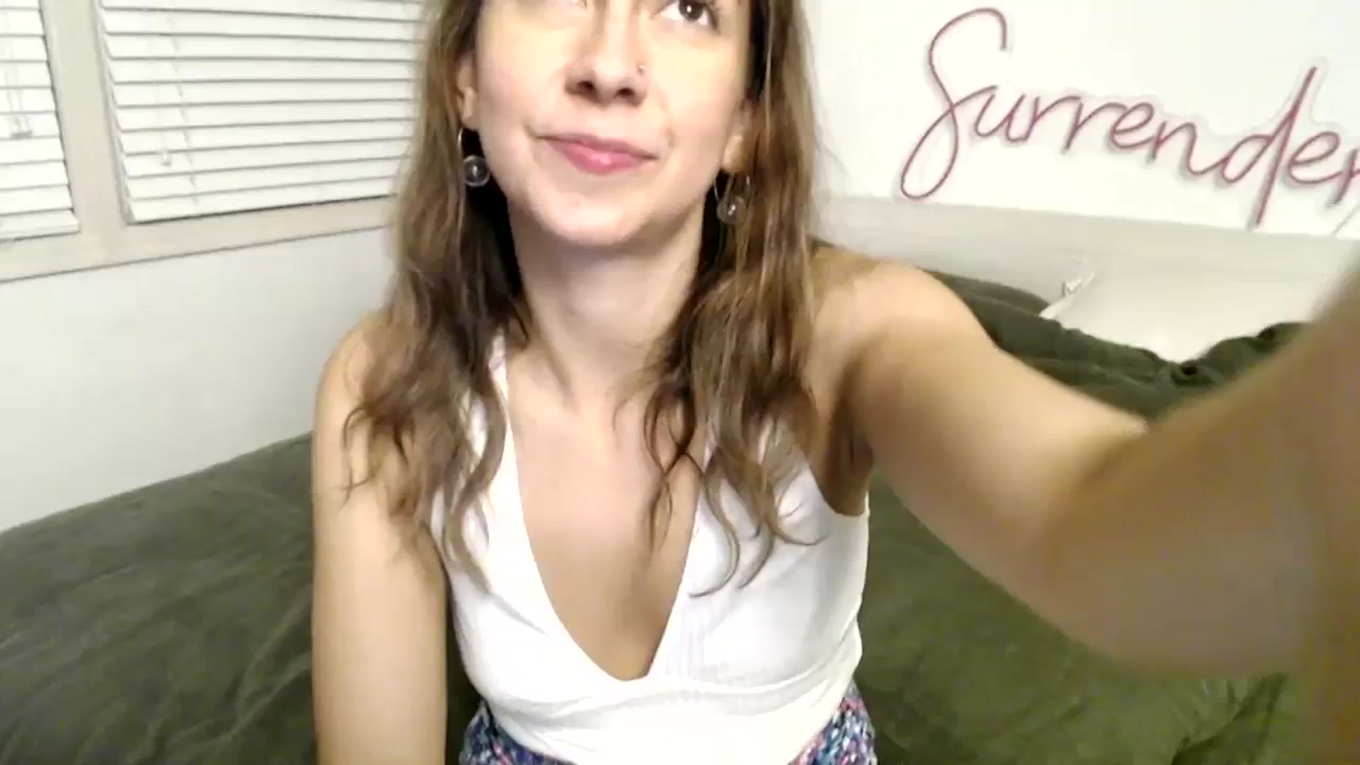 Gallery image thumbnail from Wheres_Willow's myfreecams stream on, 12/07/2023, 05:23 image 1 of 20