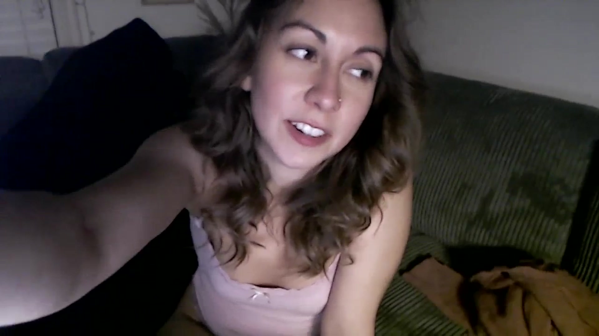 Gallery image thumbnail from Wheres_Willow's myfreecams stream on, 12/14/2023, 06:52 image 13 of 20