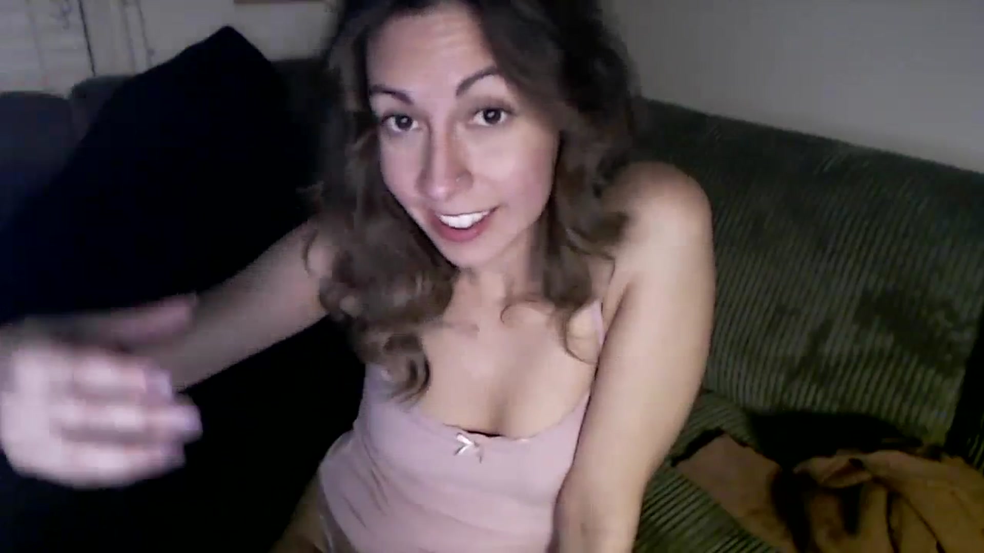 Gallery image thumbnail from Wheres_Willow's myfreecams stream on, 12/14/2023, 06:52 image 11 of 20