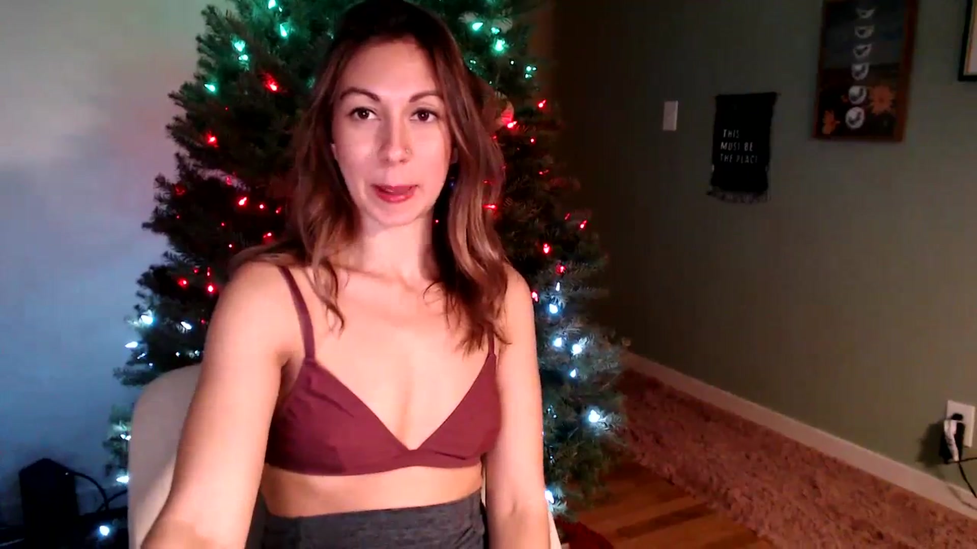 Gallery image thumbnail from Wheres_Willow's myfreecams stream on, 12/18/2023, 07:46 image 4 of 20