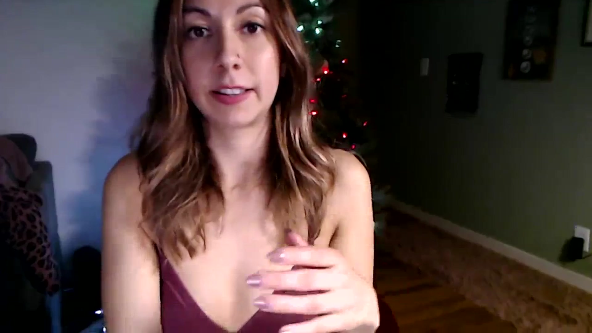 Gallery image thumbnail from Wheres_Willow's myfreecams stream on, 12/18/2023, 07:46 image 15 of 20