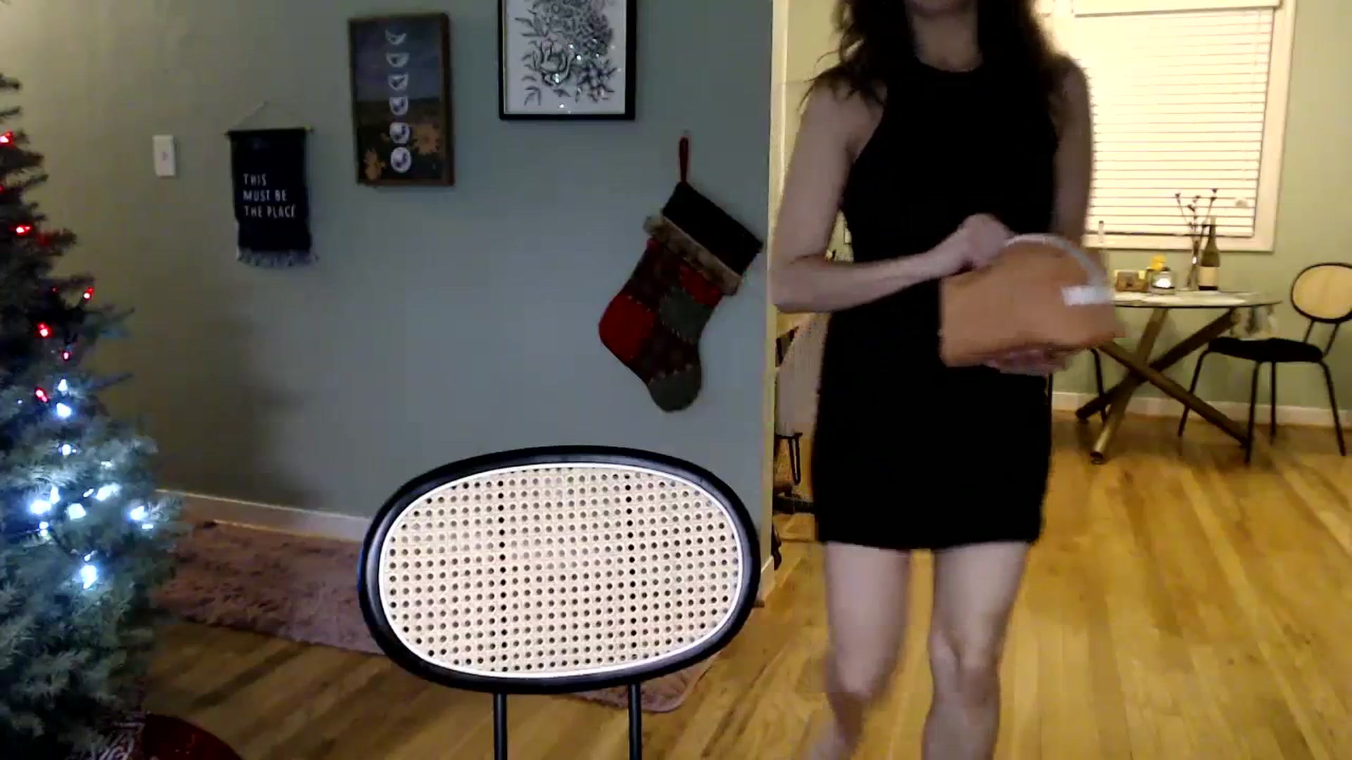 Gallery image thumbnail from Wheres_Willow's myfreecams stream on, 12/27/2023, 04:54 image 17 of 20