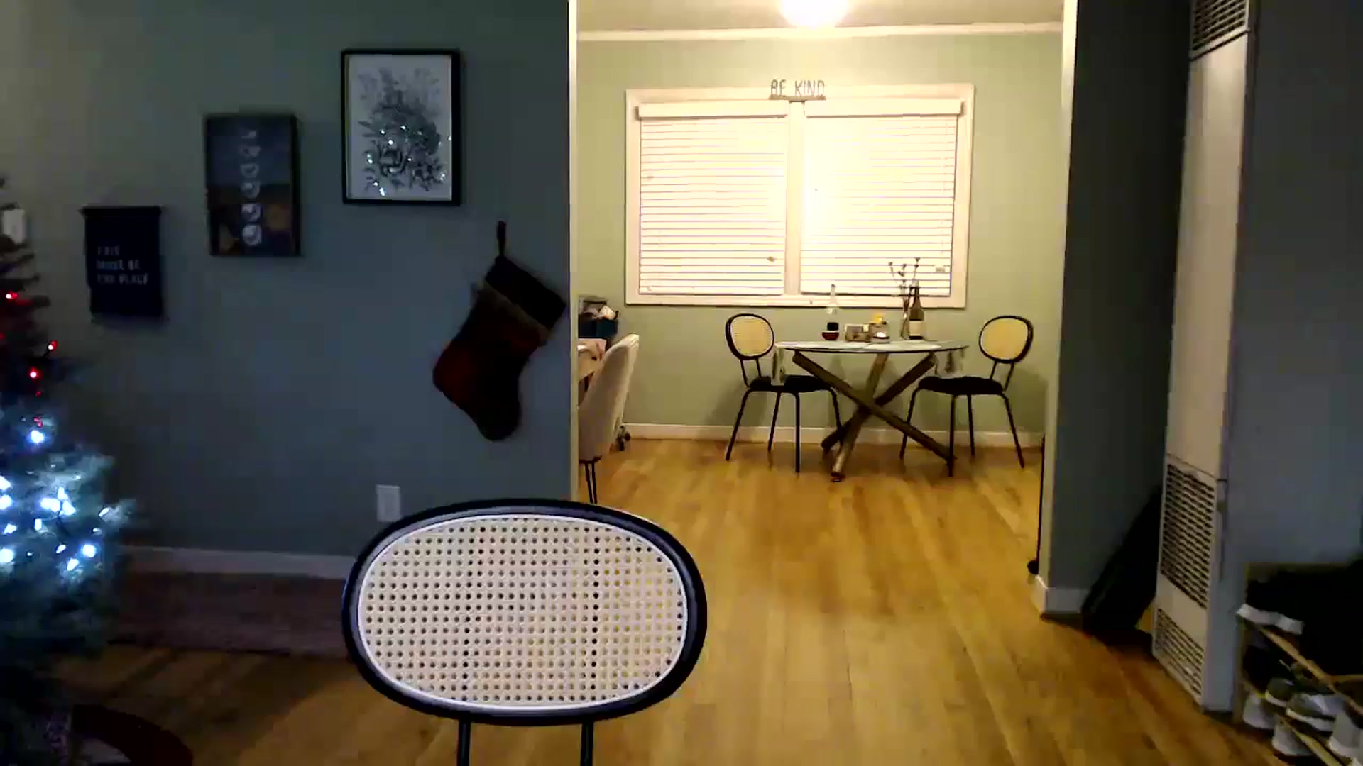 Gallery image thumbnail from Wheres_Willow's myfreecams stream on, 12/27/2023, 06:42 image 6 of 20