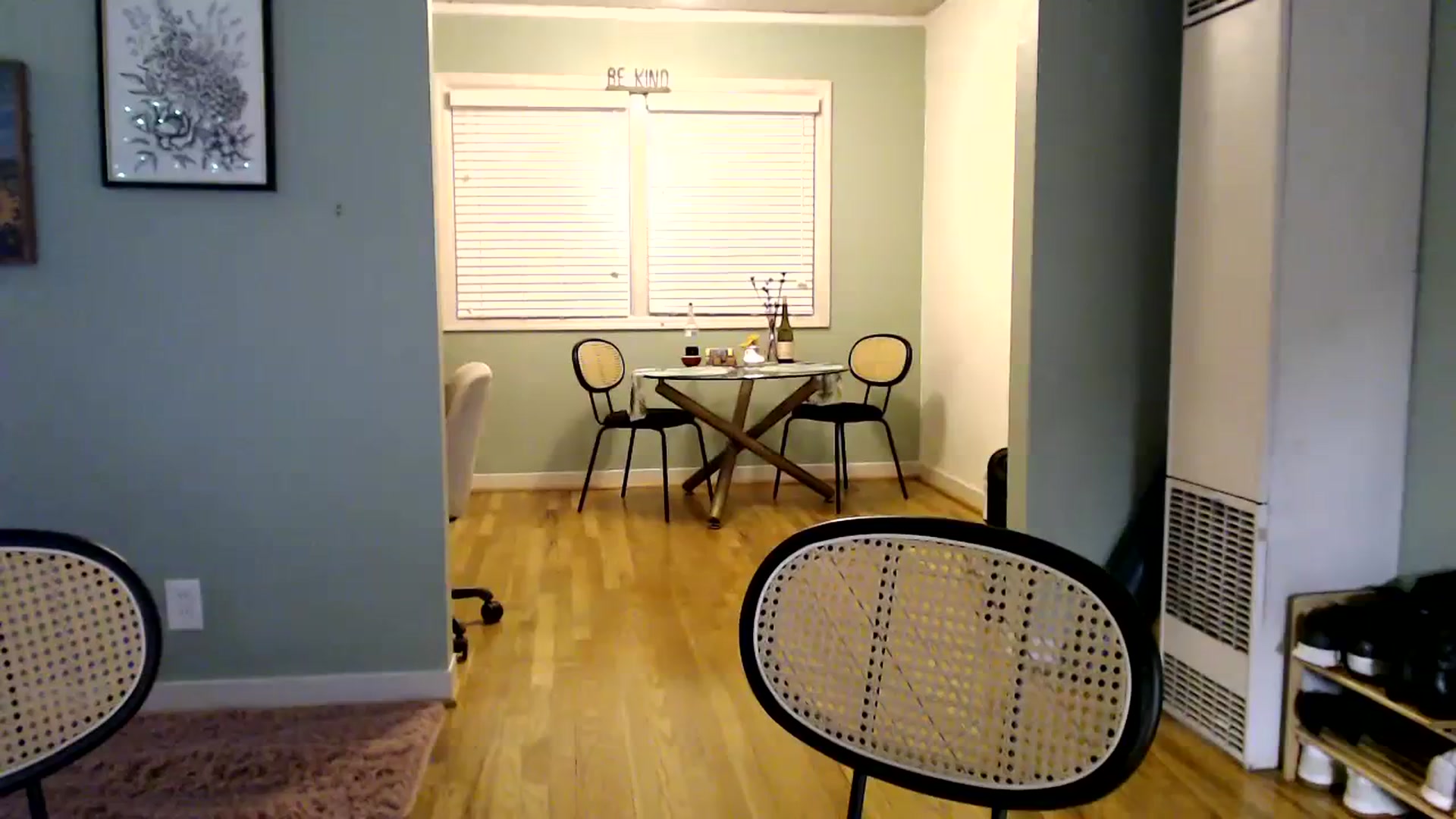 Gallery image thumbnail from Wheres_Willow's myfreecams stream on, 12/29/2023, 05:23 image 1 of 20