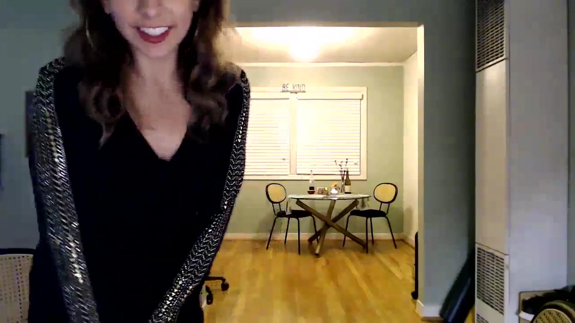 Gallery image thumbnail from Wheres_Willow's myfreecams stream on, 12/29/2023, 05:23 image 8 of 20